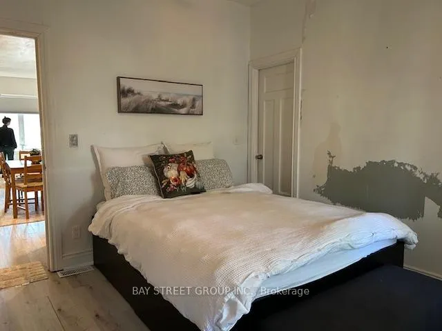 Photo 7 of Unit unit 1, 693 Woodbine Avenue, Toronto, Woodbine Corridor — HOMEH