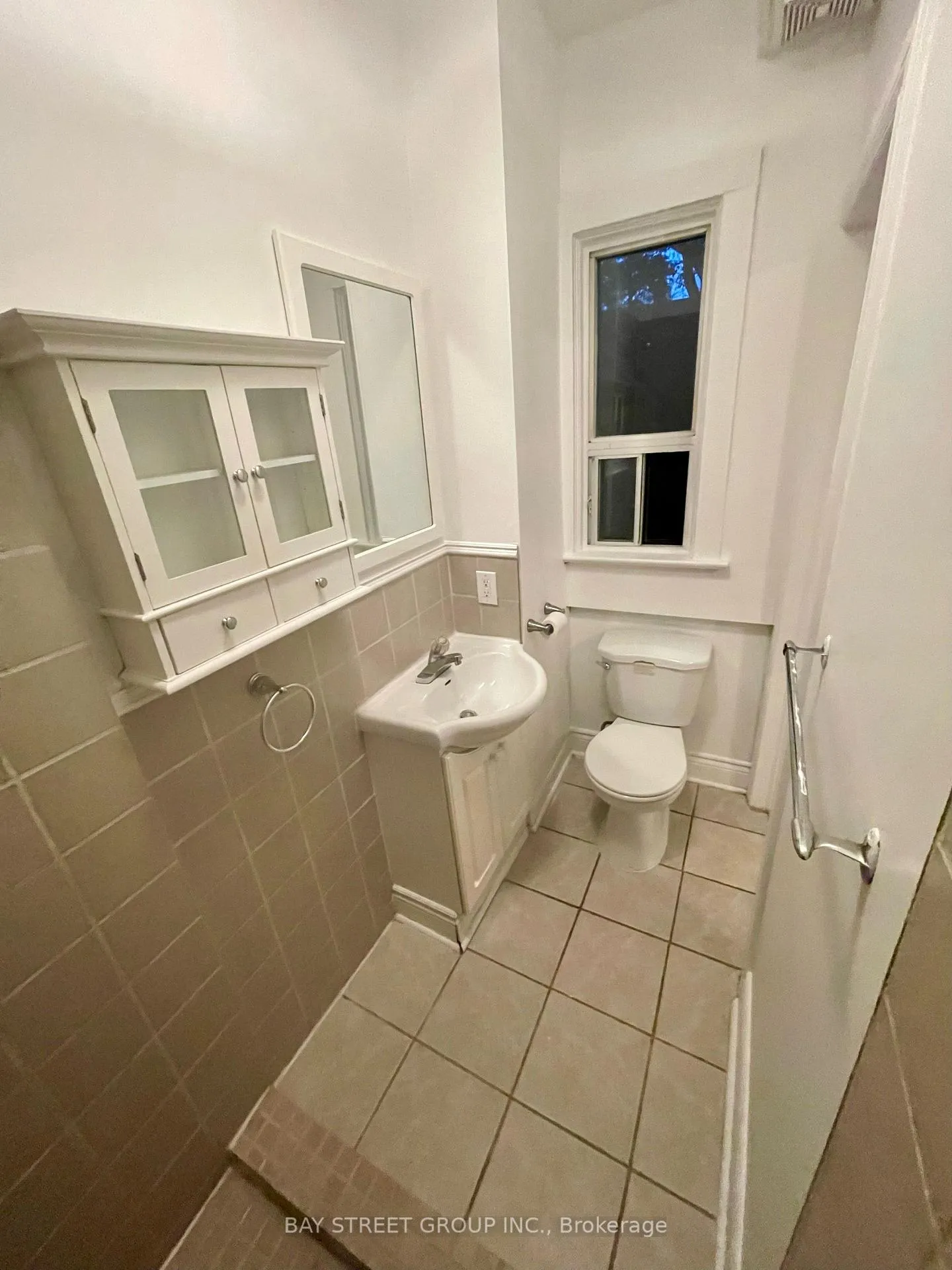 Photo 9 of Unit unit 1, 693 Woodbine Avenue, Toronto, Woodbine Corridor — HOMEH