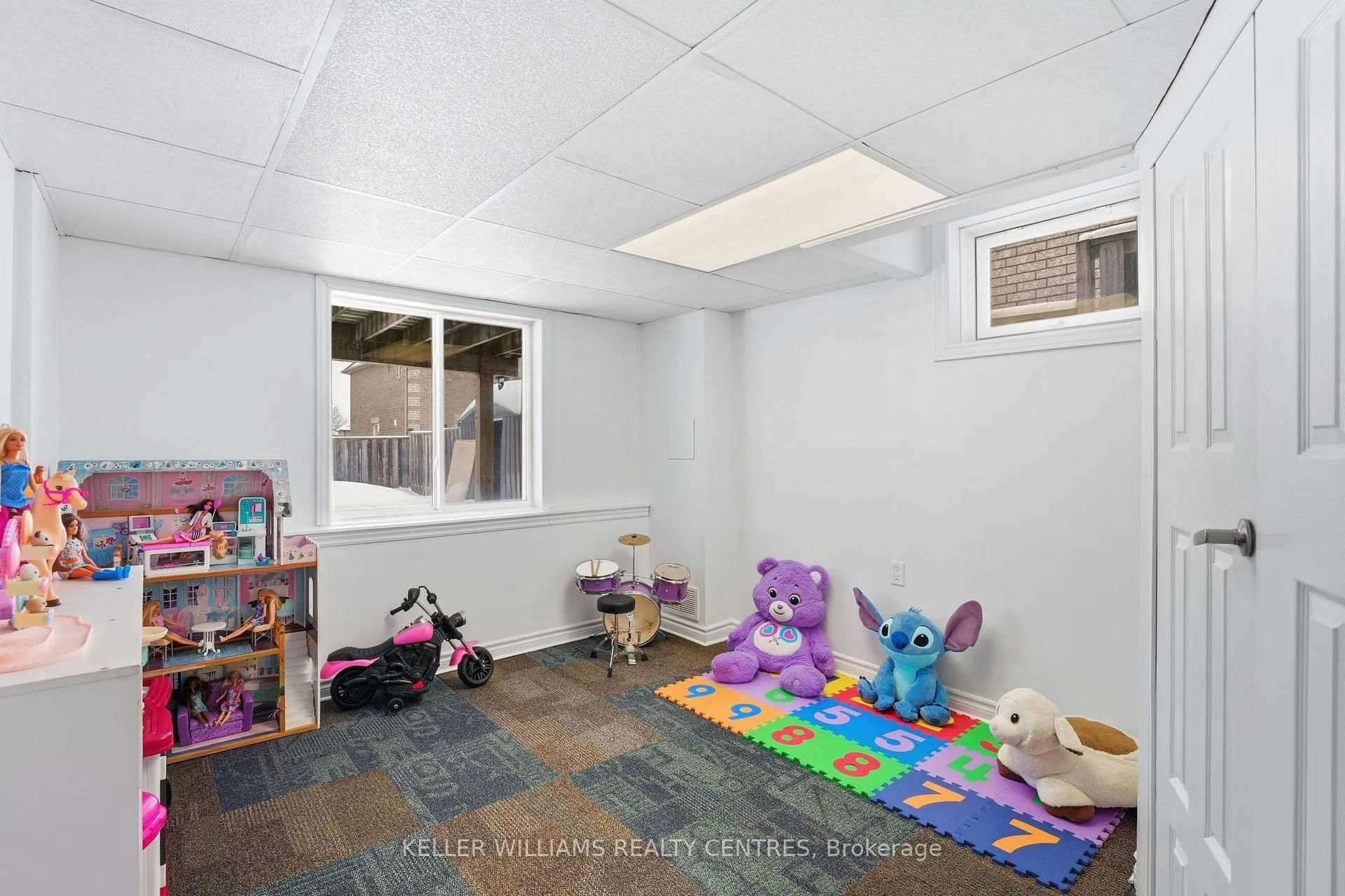 Photo 30 of 28 Glenhill Drive, Barrie, Painswick South — HOMEH