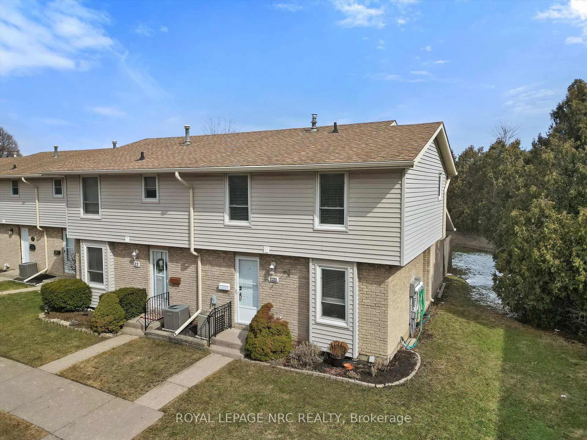 Front of Unit 18, 242 Lakeport Road