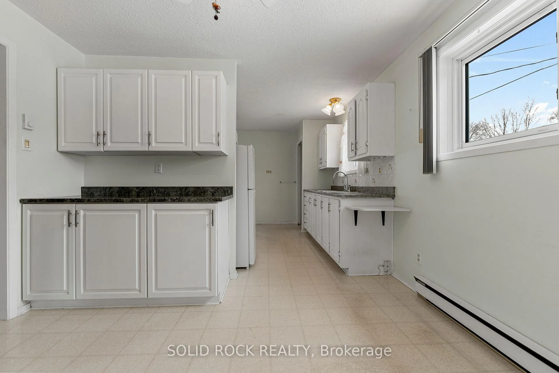 Photo 12 of 2345 Fitzroy Street, Ottawa, Fitzroy — HOMEH