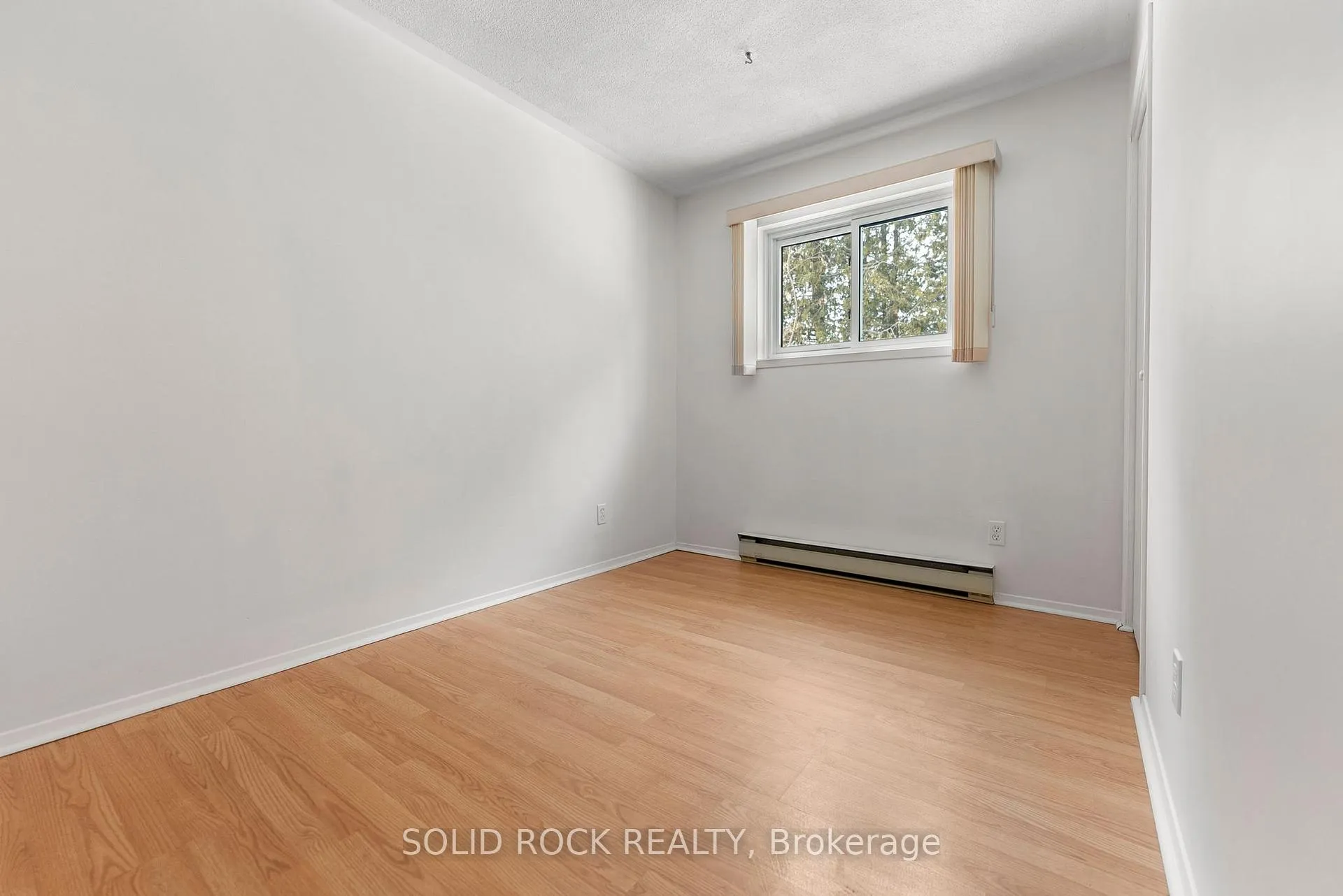 Photo 18 of 2345 Fitzroy Street, Ottawa, Fitzroy — HOMEH