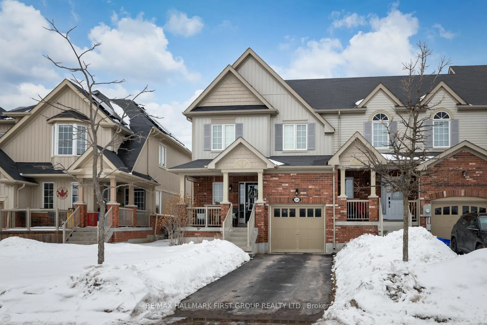 Photo 3 of 54 Fred Jackman Avenue, Clarington, Bowmanville — HOMEH