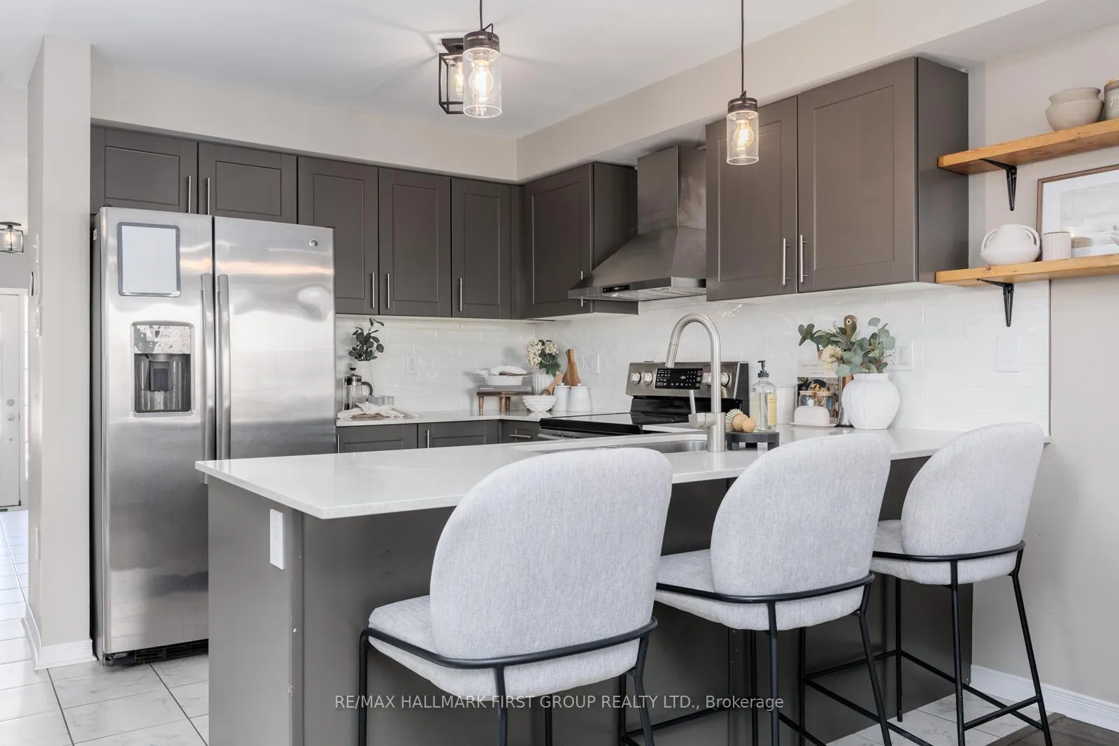 Photo 18 of 54 Fred Jackman Avenue, Clarington, Bowmanville — HOMEH