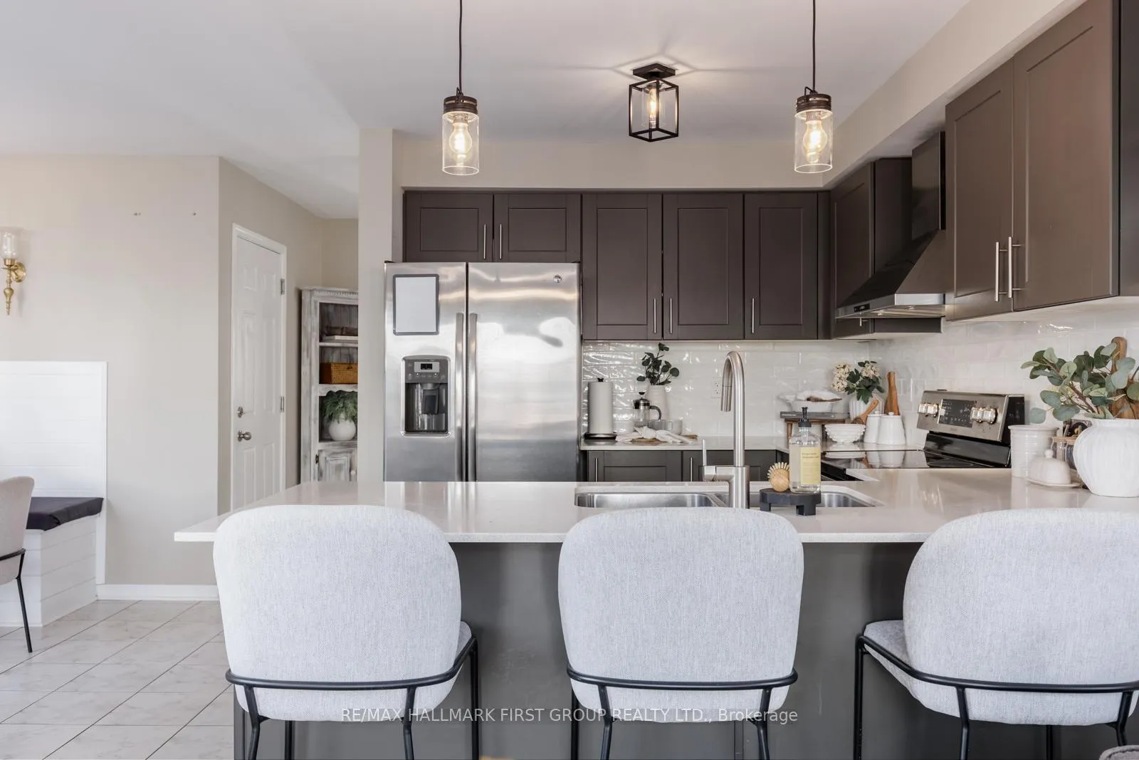 Photo 19 of 54 Fred Jackman Avenue, Clarington, Bowmanville — HOMEH