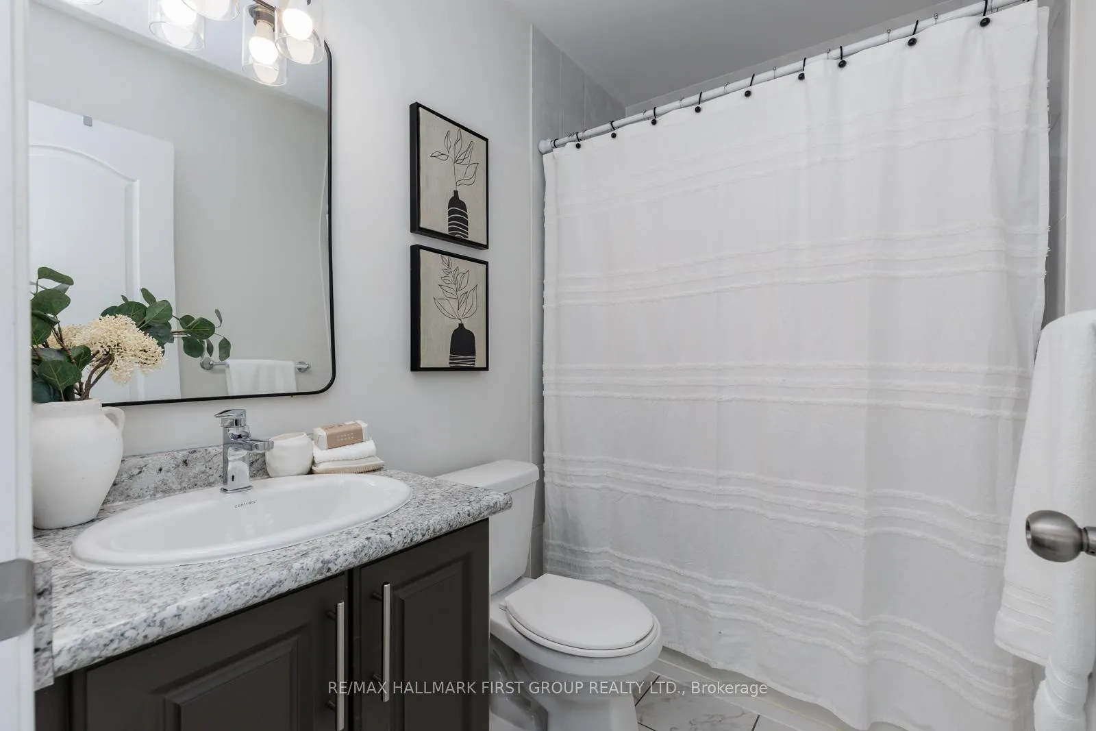 Photo 37 of 54 Fred Jackman Avenue, Clarington, Bowmanville — HOMEH