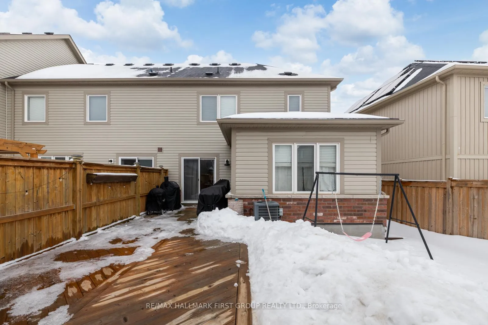 Photo 39 of 54 Fred Jackman Avenue, Clarington, Bowmanville — HOMEH