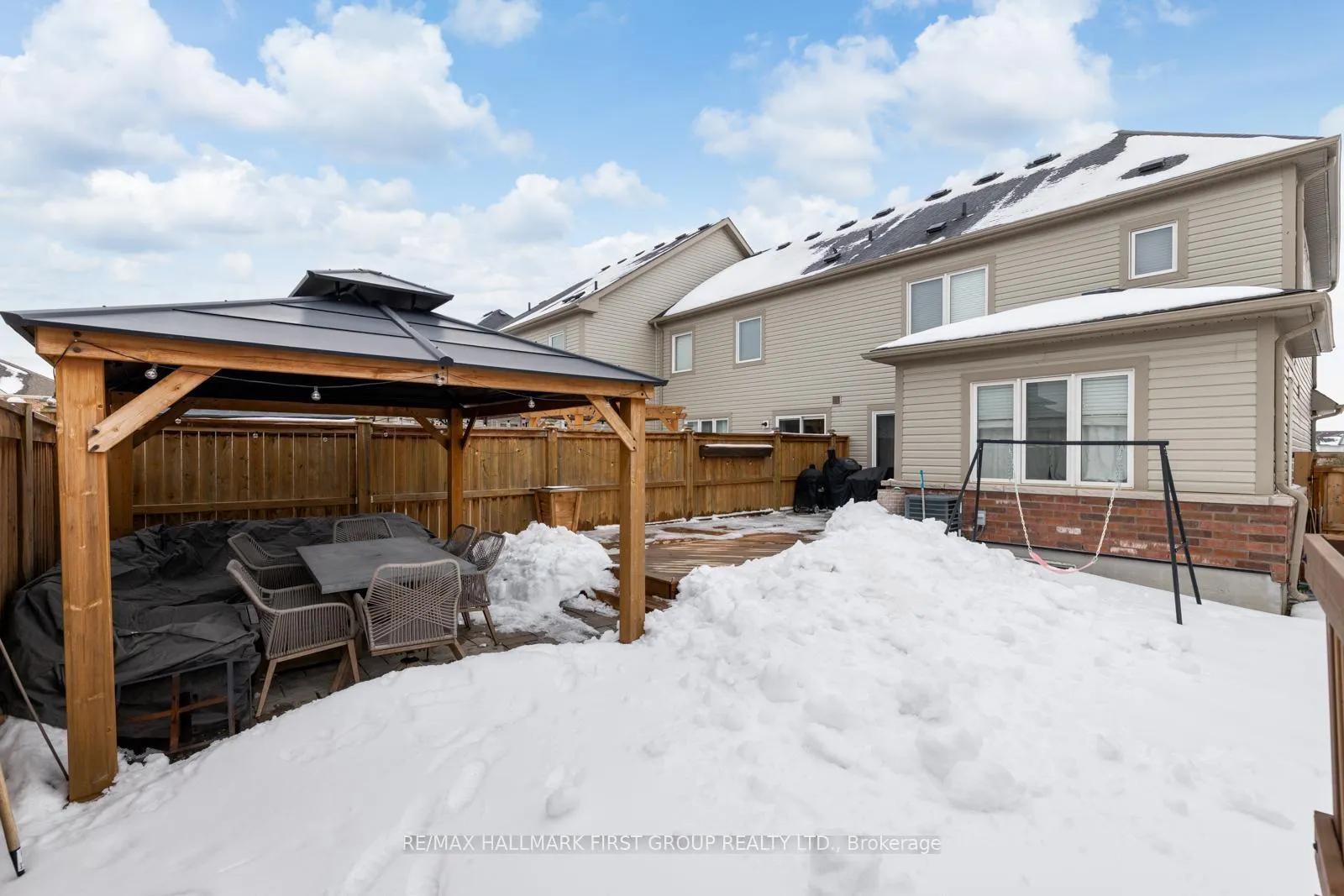 Photo 41 of 54 Fred Jackman Avenue, Clarington, Bowmanville — HOMEH