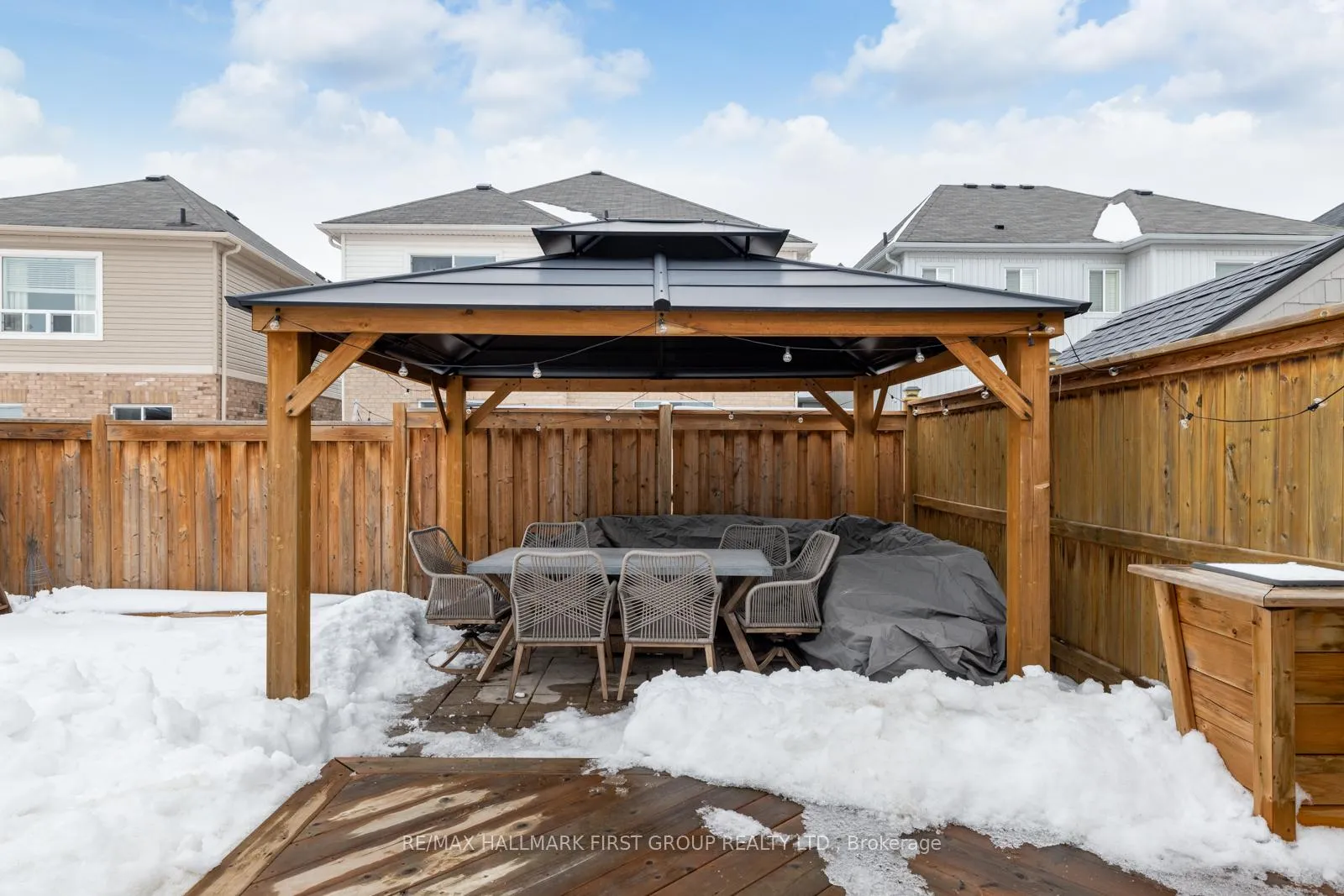 Photo 42 of 54 Fred Jackman Avenue, Clarington, Bowmanville — HOMEH