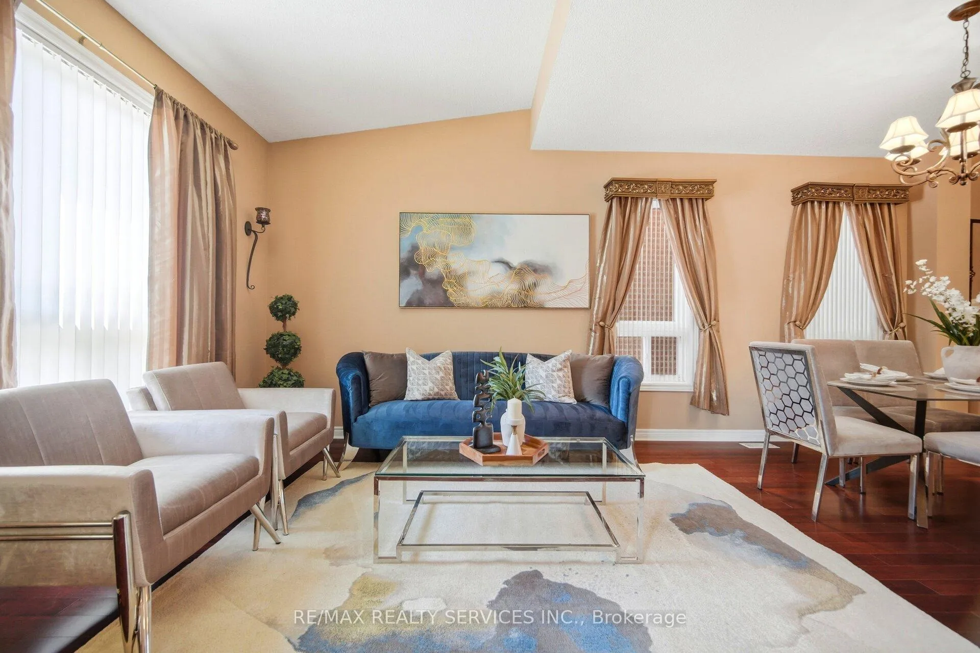 Photo 7 of 10 Goldnugget Road, Brampton, Bram West — HOMEH