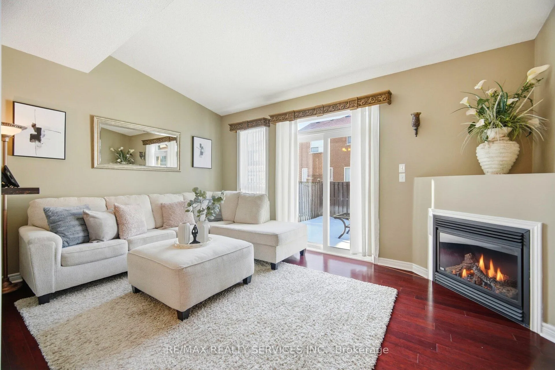 Photo 10 of 10 Goldnugget Road, Brampton, Bram West — HOMEH