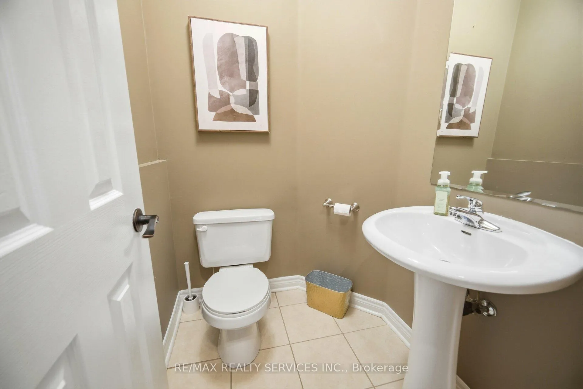 Photo 20 of 10 Goldnugget Road, Brampton, Bram West — HOMEH