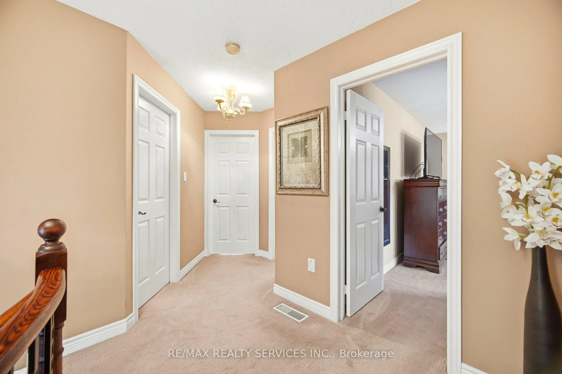 Photo 24 of 10 Goldnugget Road, Brampton, Bram West — HOMEH