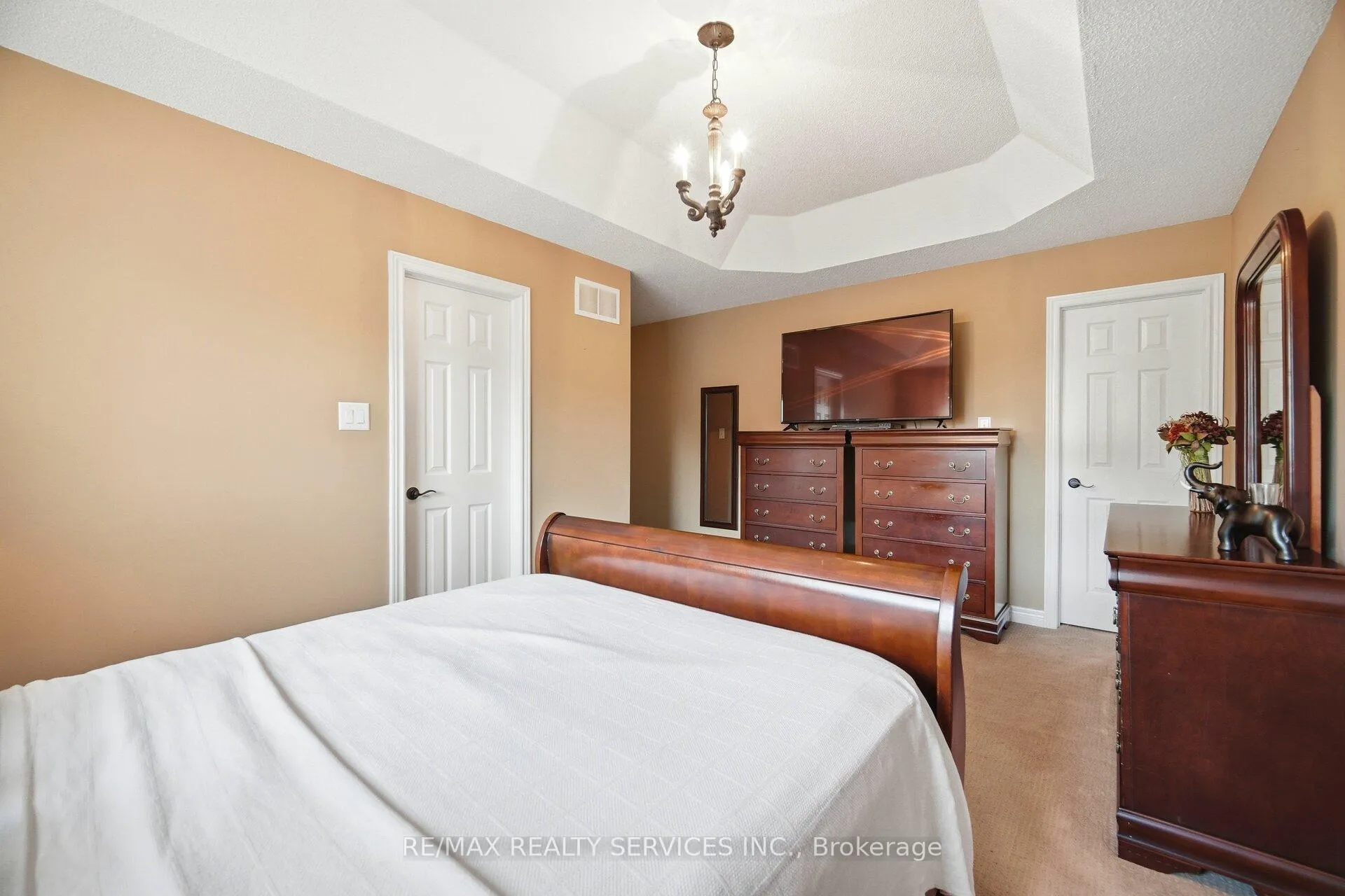 Photo 27 of 10 Goldnugget Road, Brampton, Bram West — HOMEH