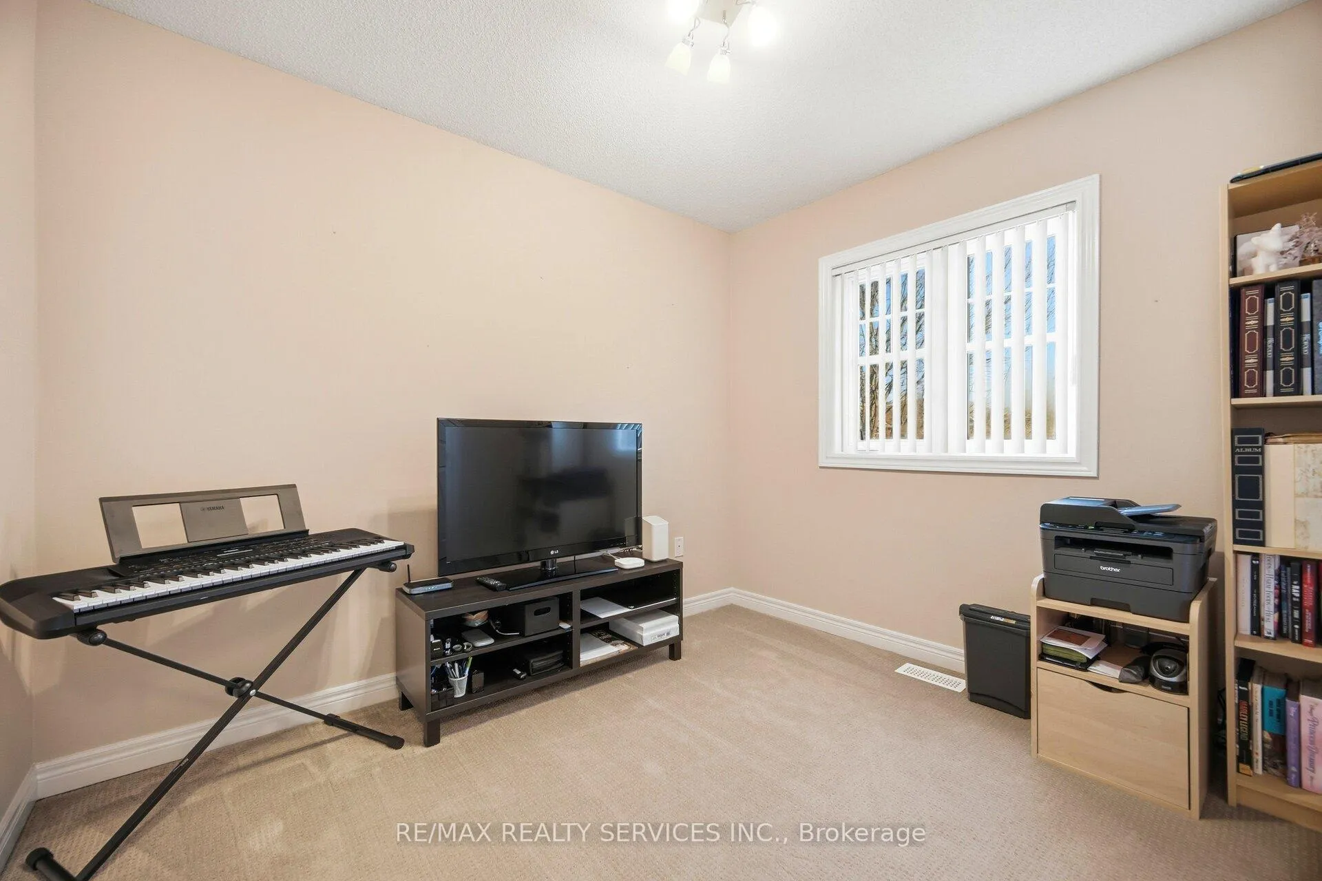 Photo 34 of 10 Goldnugget Road, Brampton, Bram West — HOMEH
