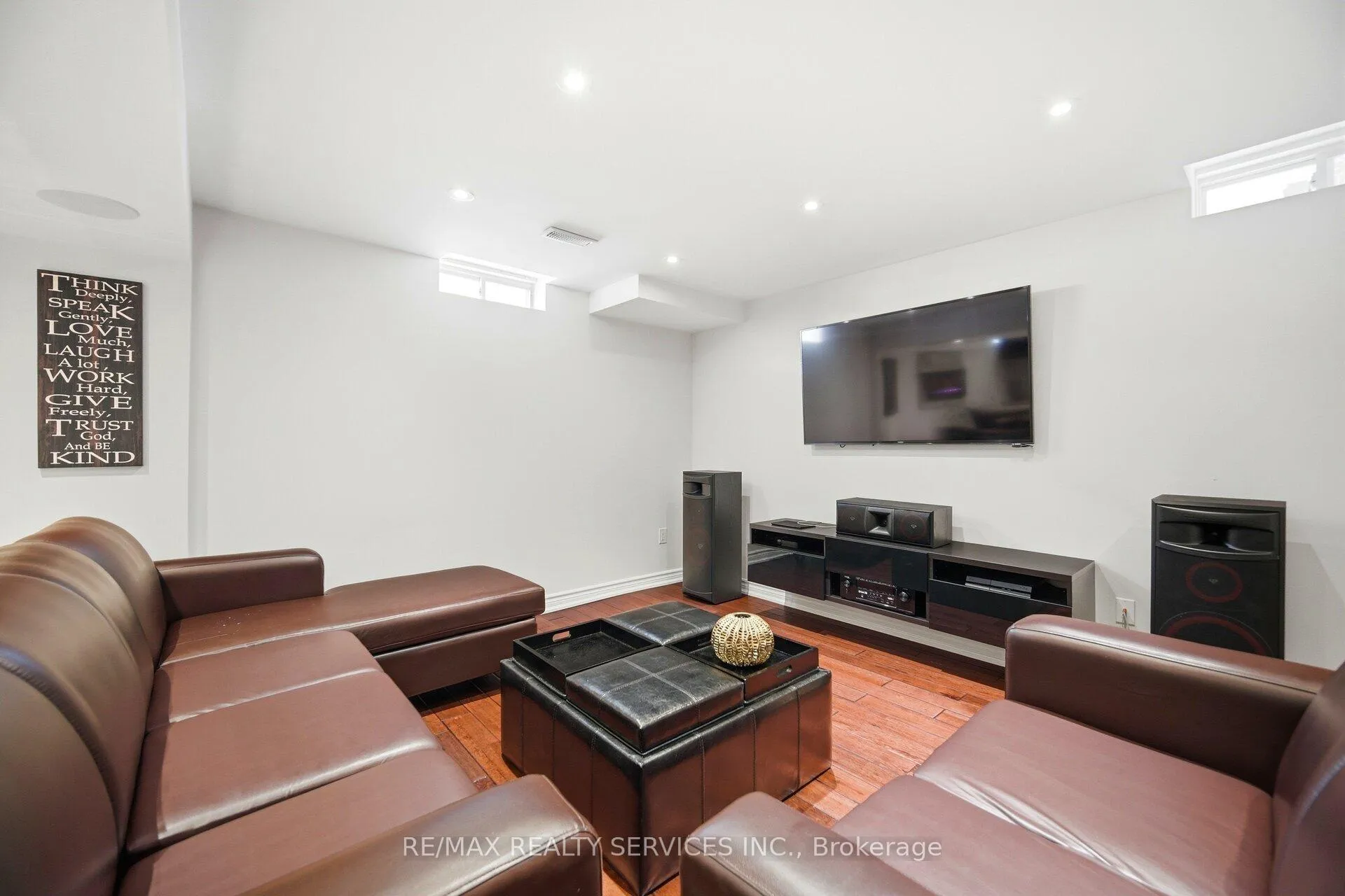 Photo 38 of 10 Goldnugget Road, Brampton, Bram West — HOMEH