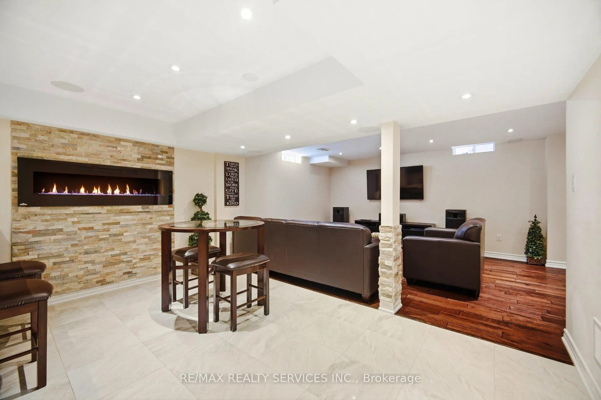 Photo 43 of 10 Goldnugget Road, Brampton, Bram West — HOMEH