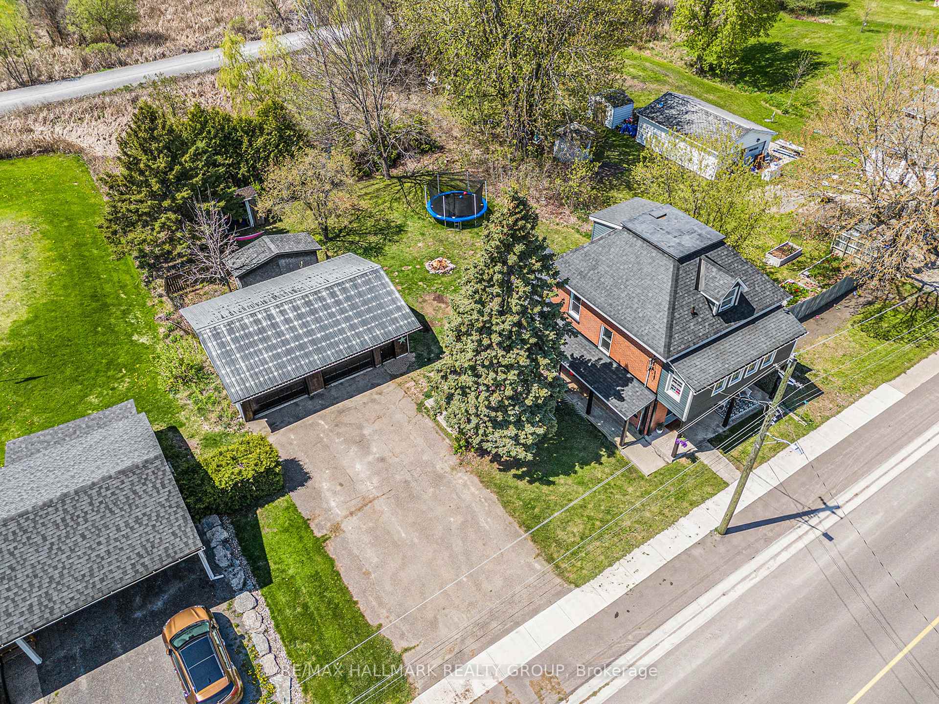 Photo 3 of 33 River Road, McNab/Braeside, Mcnab/Braeside Twps — HOMEH