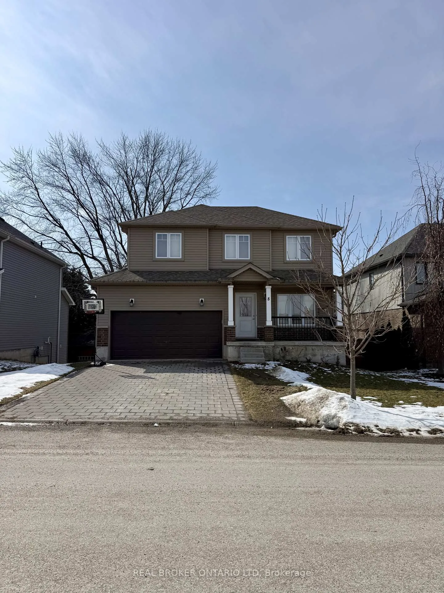 Photo 1 of 8 Alexander Circle, Strathroy-Caradoc, SE — HOMEH