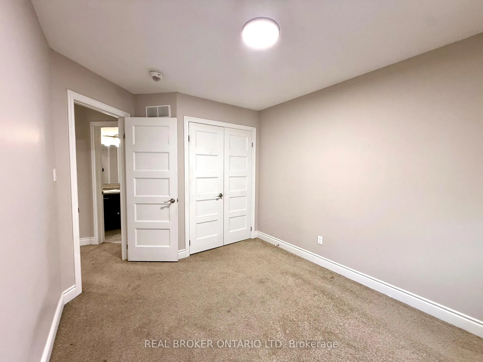 Photo 12 of 8 Alexander Circle, Strathroy-Caradoc, SE — HOMEH