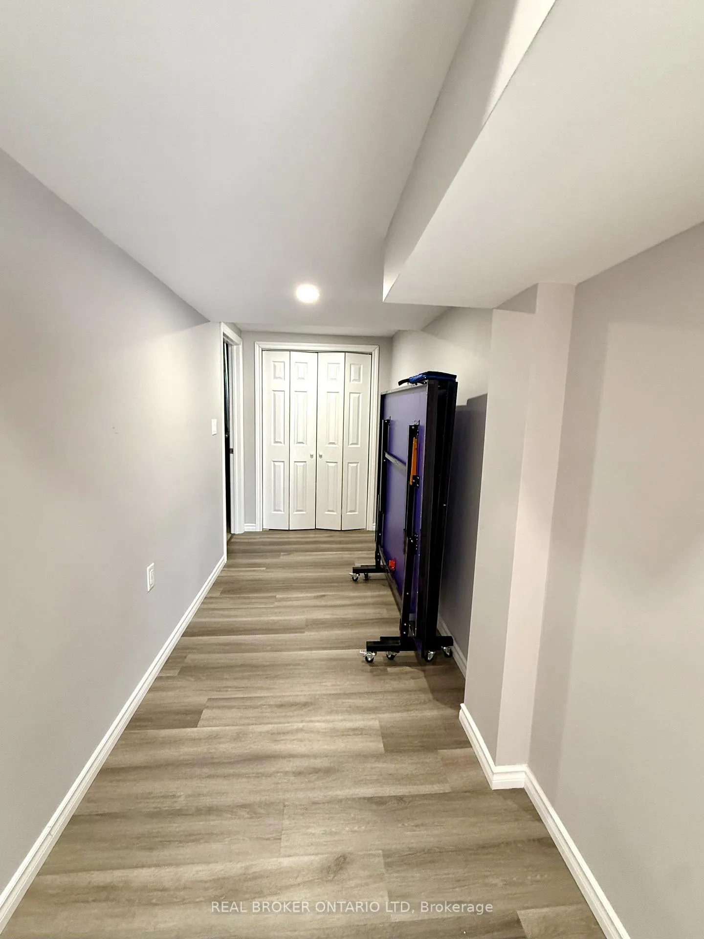 Photo 20 of 8 Alexander Circle, Strathroy-Caradoc, SE — HOMEH