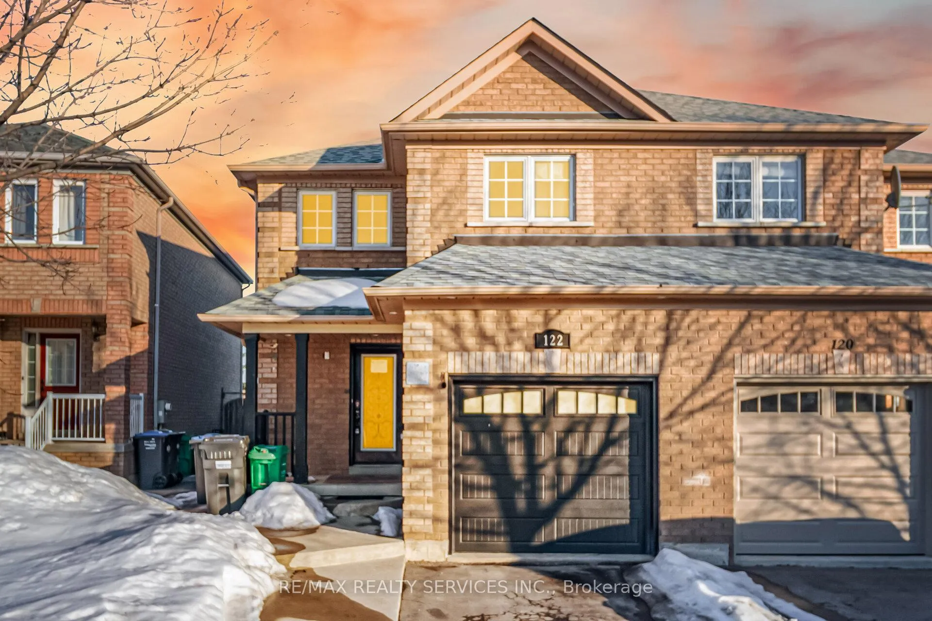 Photo 1 of 122 Twin Pines Crescent, Brampton, Northwest Sandalwood Parkway — HOMEH