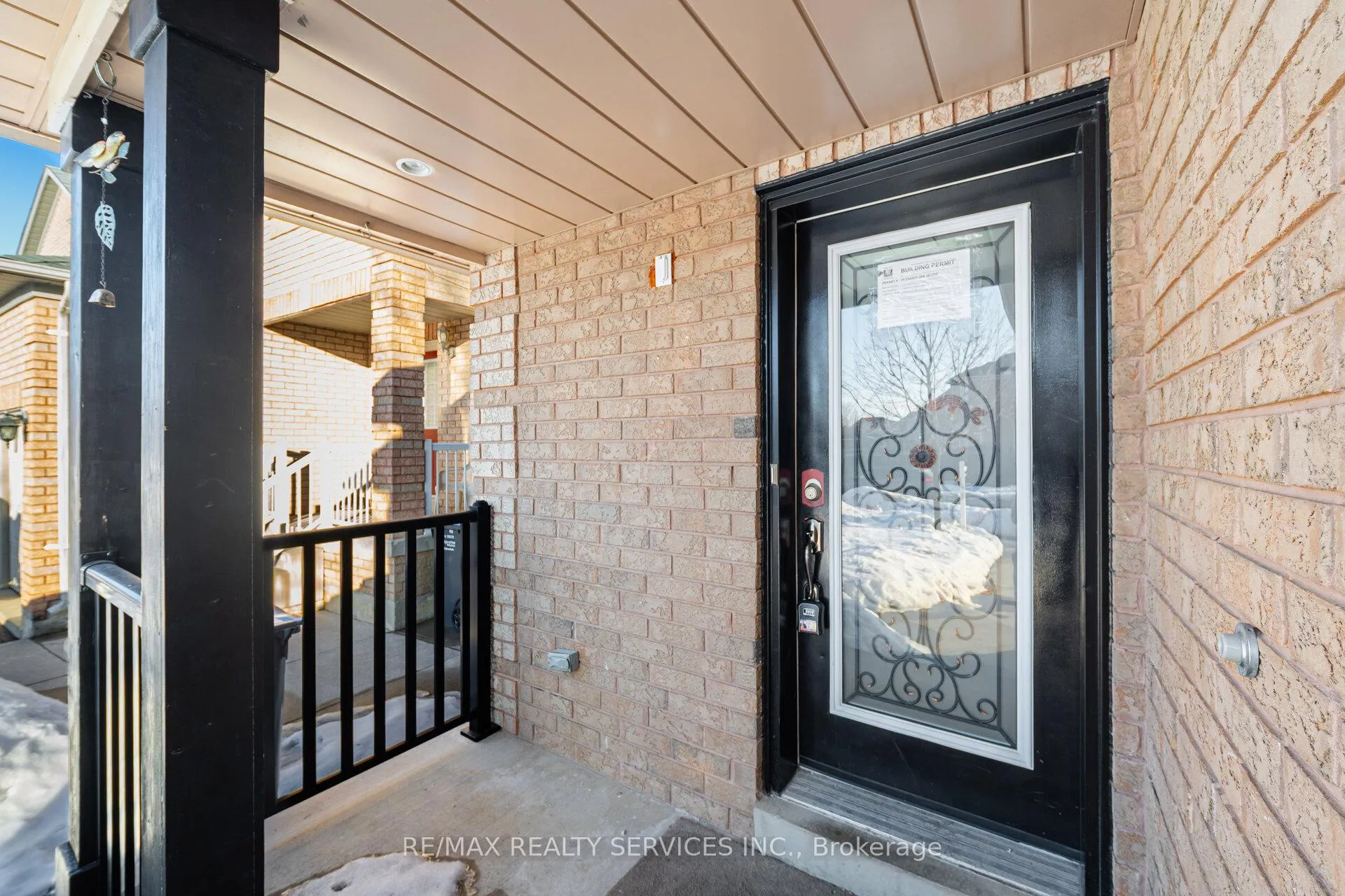 Photo 4 of 122 Twin Pines Crescent, Brampton, Northwest Sandalwood Parkway — HOMEH