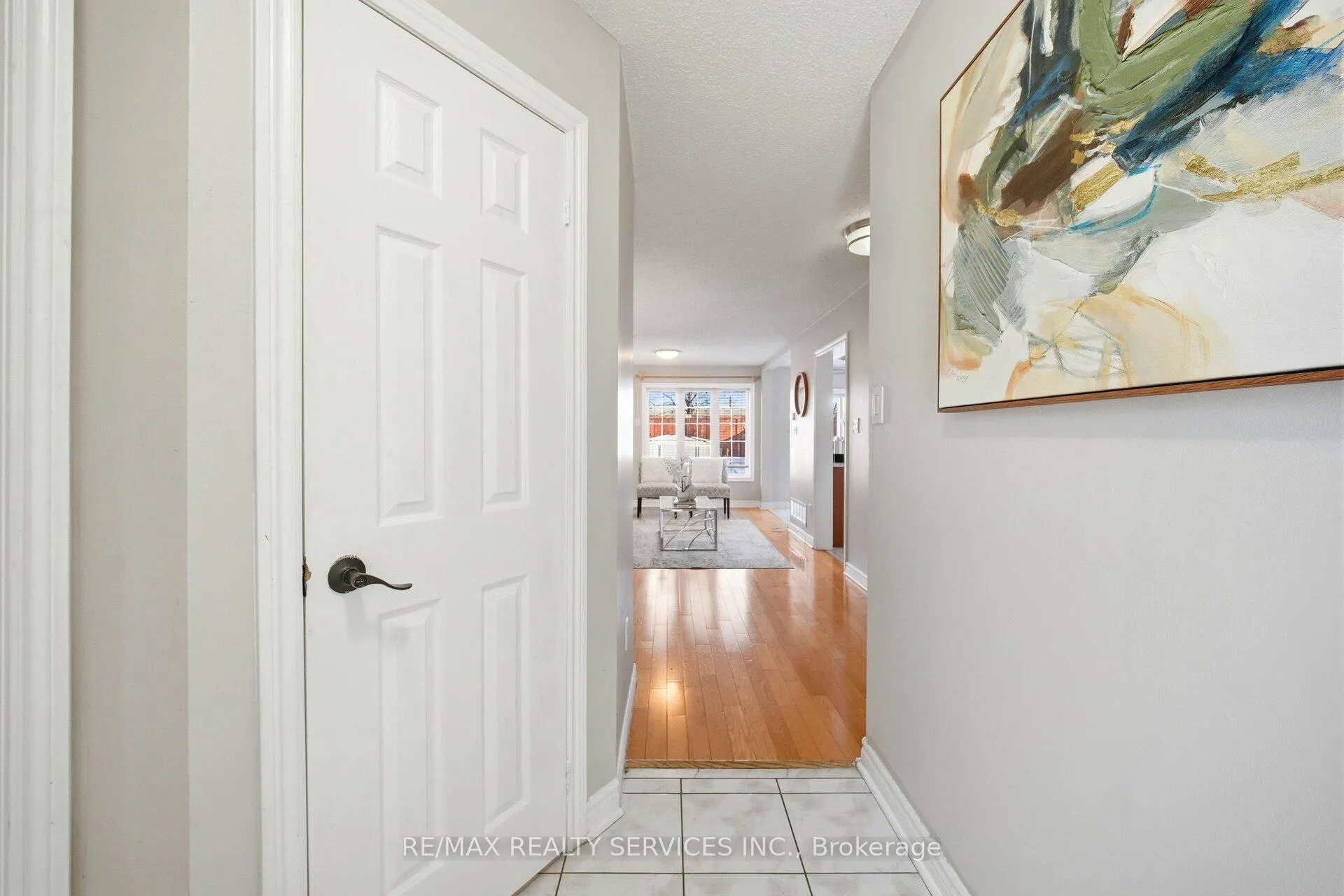 Photo 7 of 122 Twin Pines Crescent, Brampton, Northwest Sandalwood Parkway — HOMEH