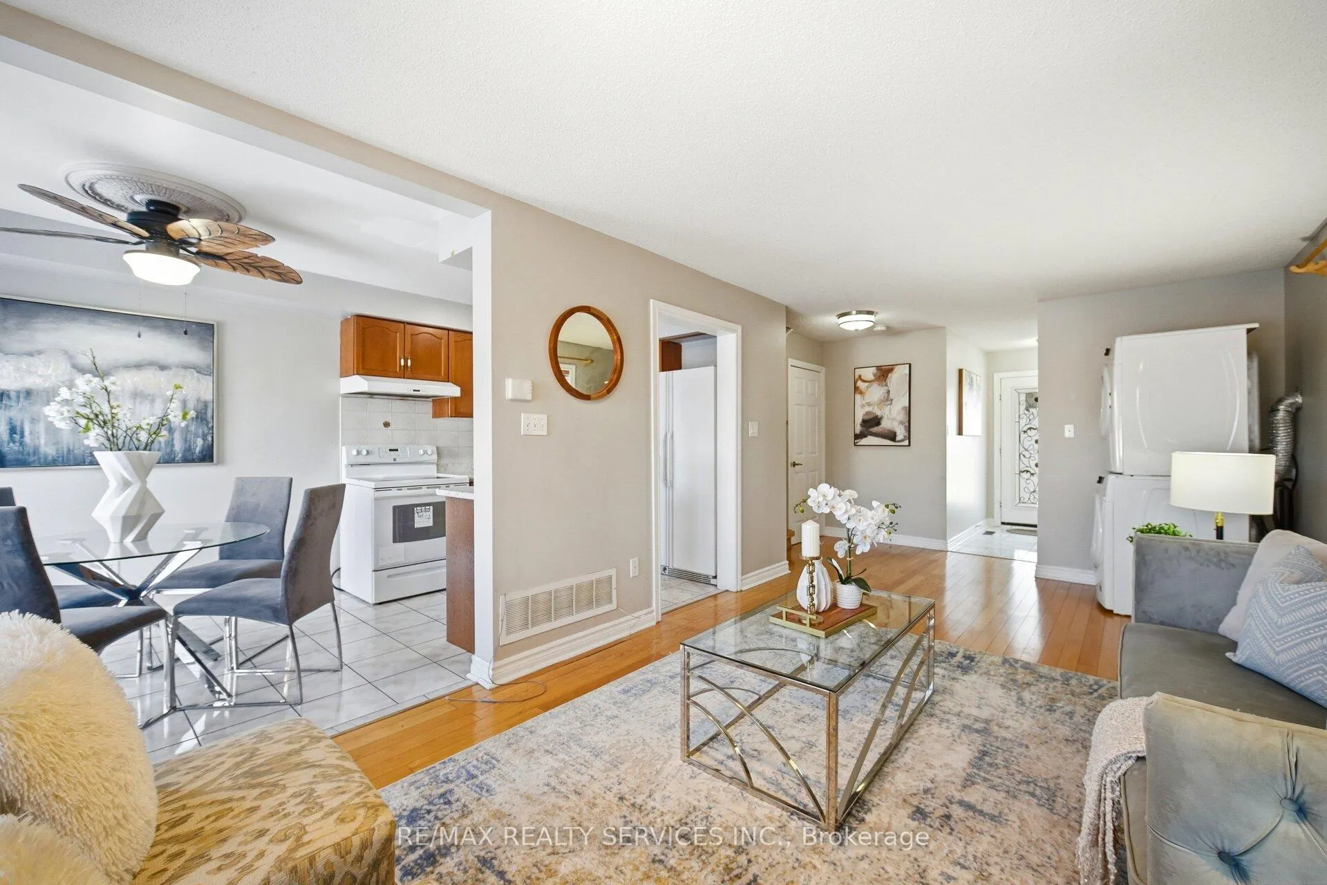 Photo 12 of 122 Twin Pines Crescent, Brampton, Northwest Sandalwood Parkway — HOMEH