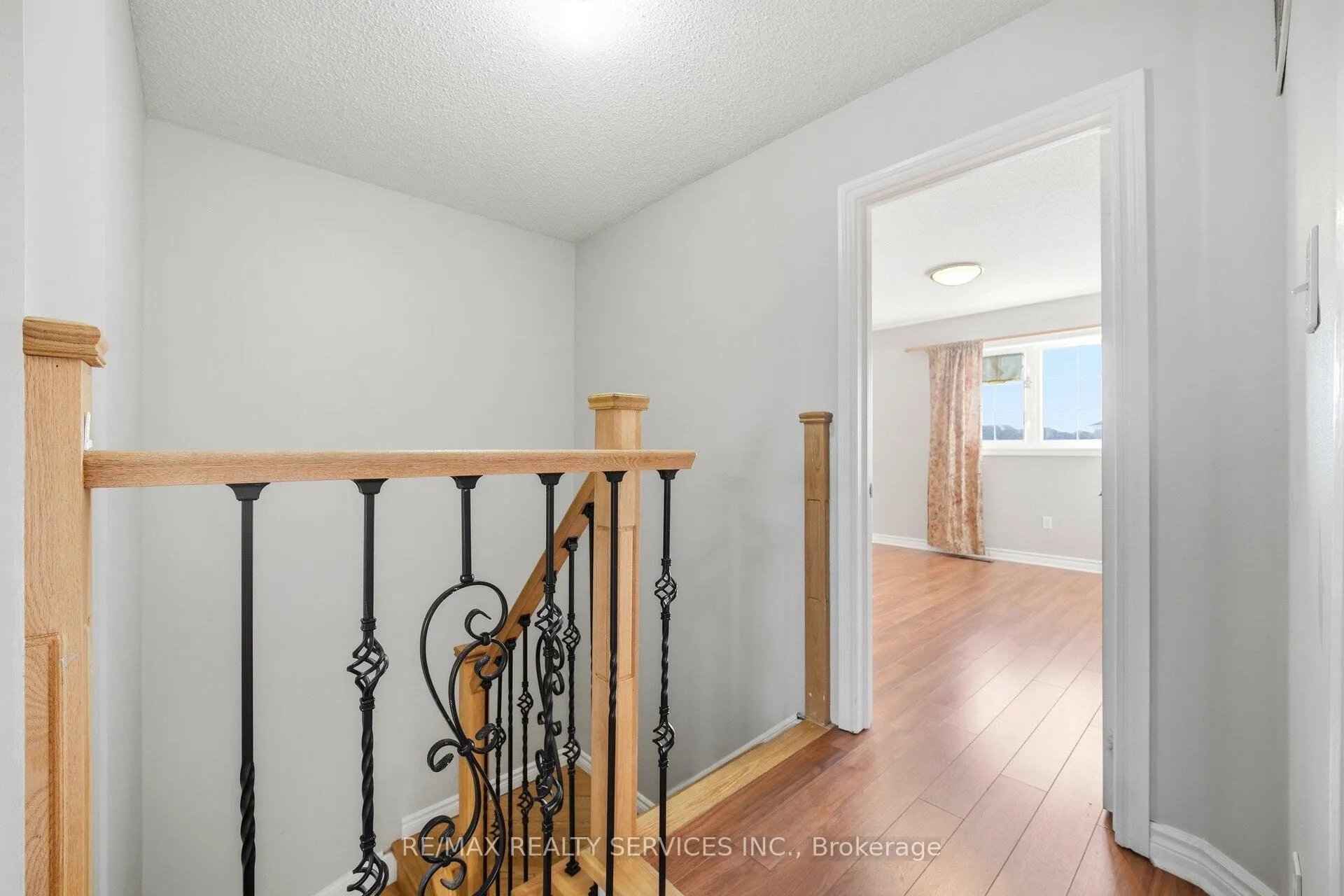 Photo 22 of 122 Twin Pines Crescent, Brampton, Northwest Sandalwood Parkway — HOMEH