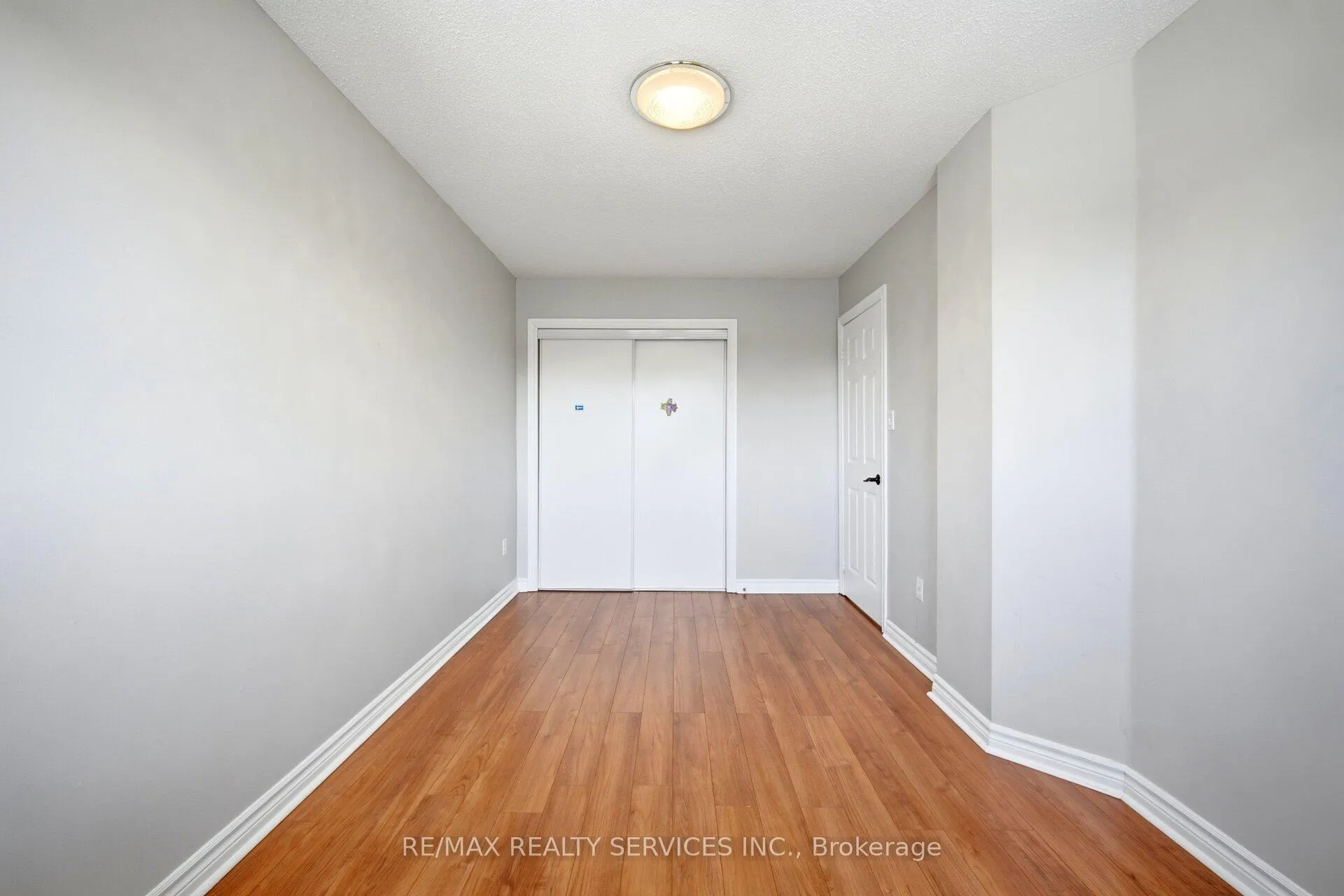 Photo 27 of 122 Twin Pines Crescent, Brampton, Northwest Sandalwood Parkway — HOMEH