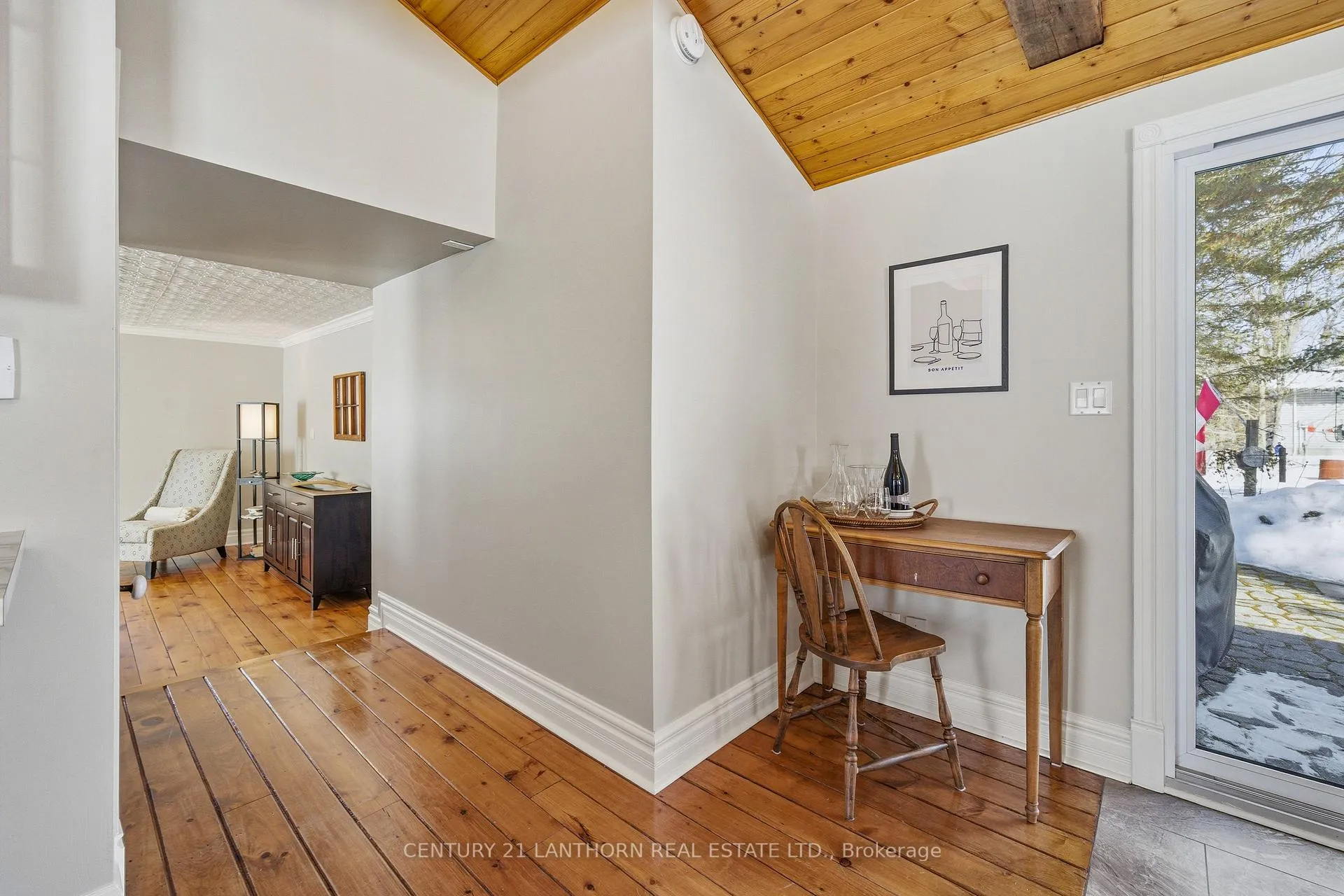 Photo 10 of 1647 County 10 Road, Prince Edward County, Athol Ward — HOMEH