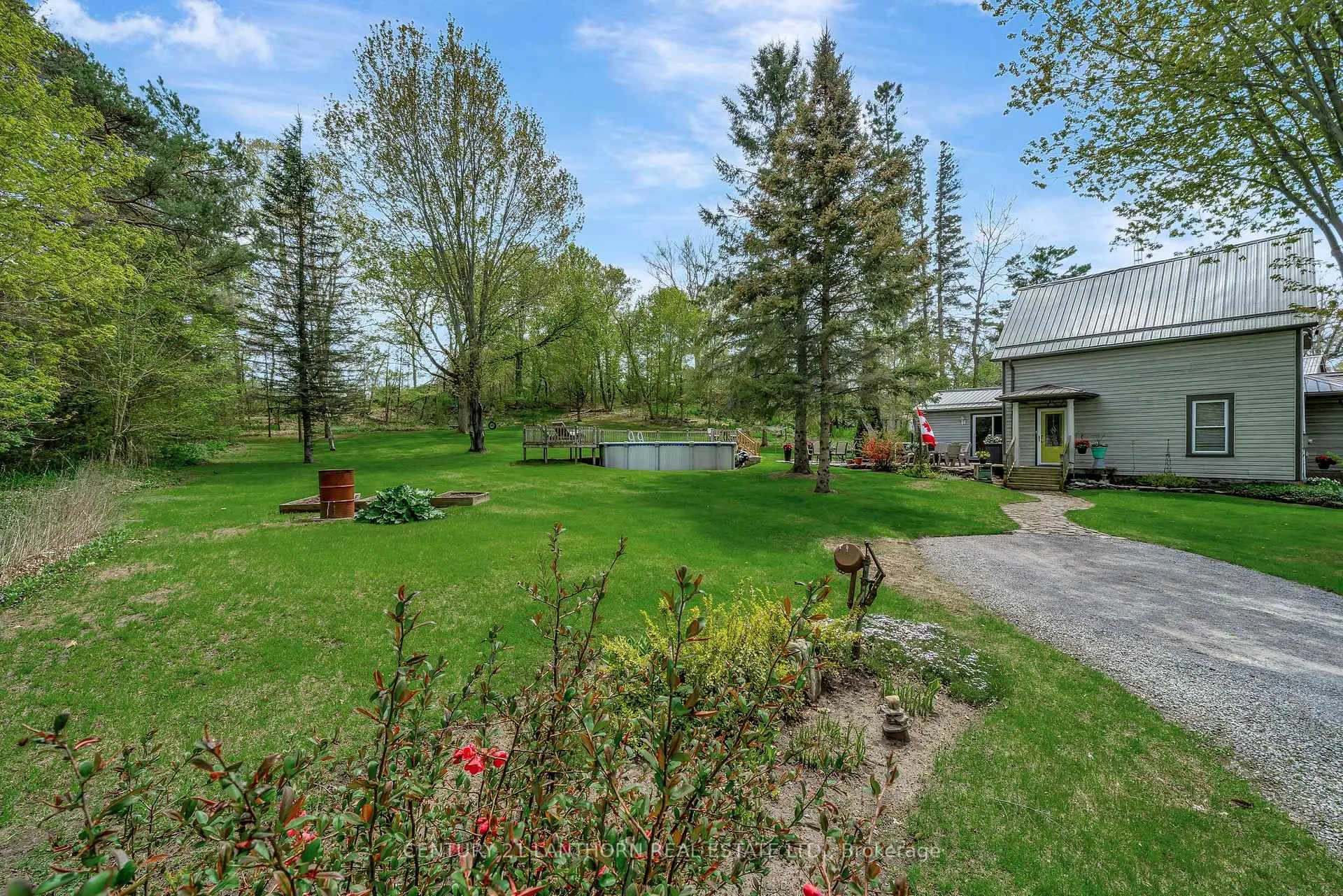 Photo 40 of 1647 County 10 Road, Prince Edward County, Athol Ward — HOMEH