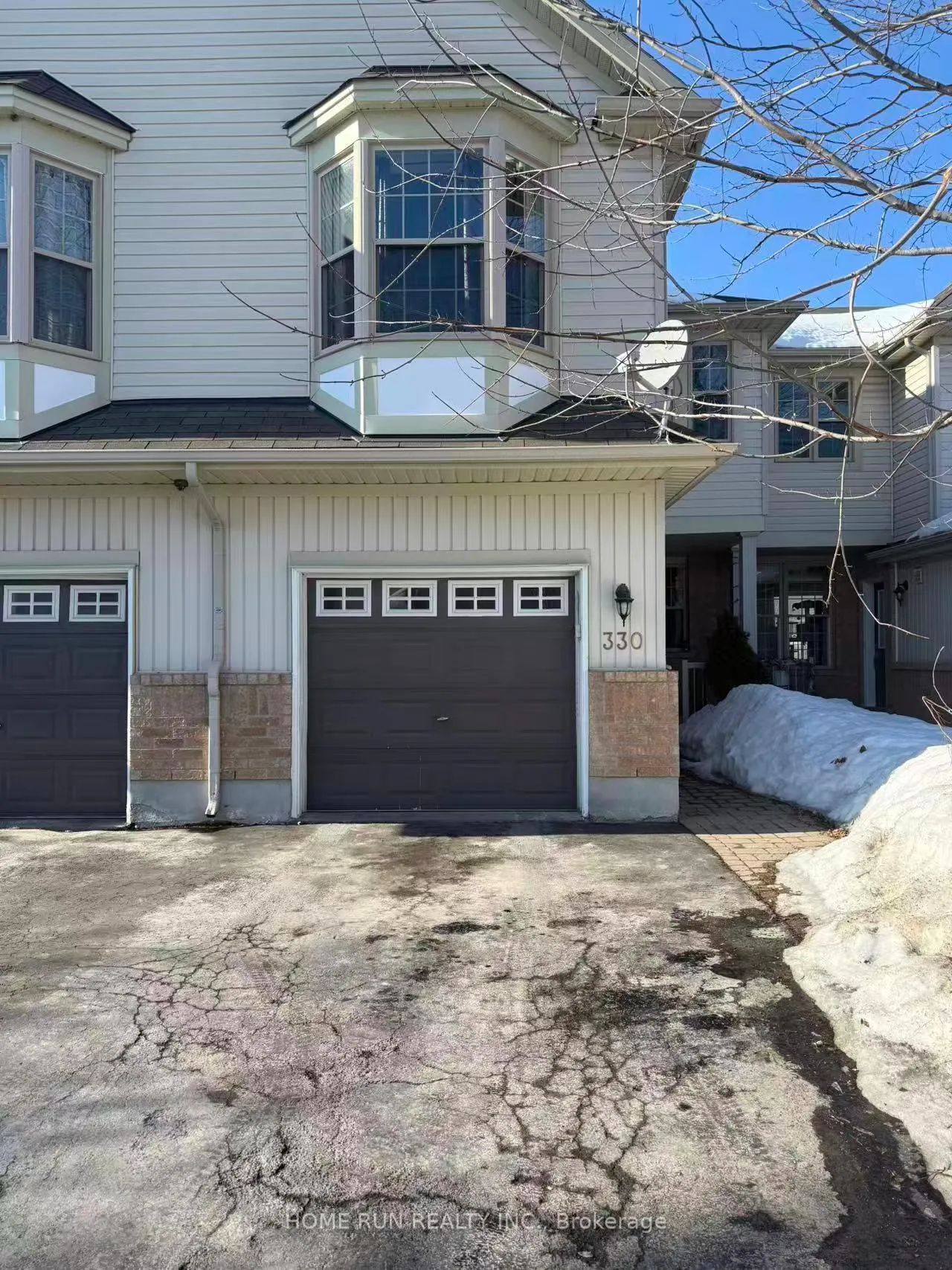 Photo 2 of 330 Applecross Crescent, Ottawa, Kanata - Morgan's Grant/South March — HOMEH