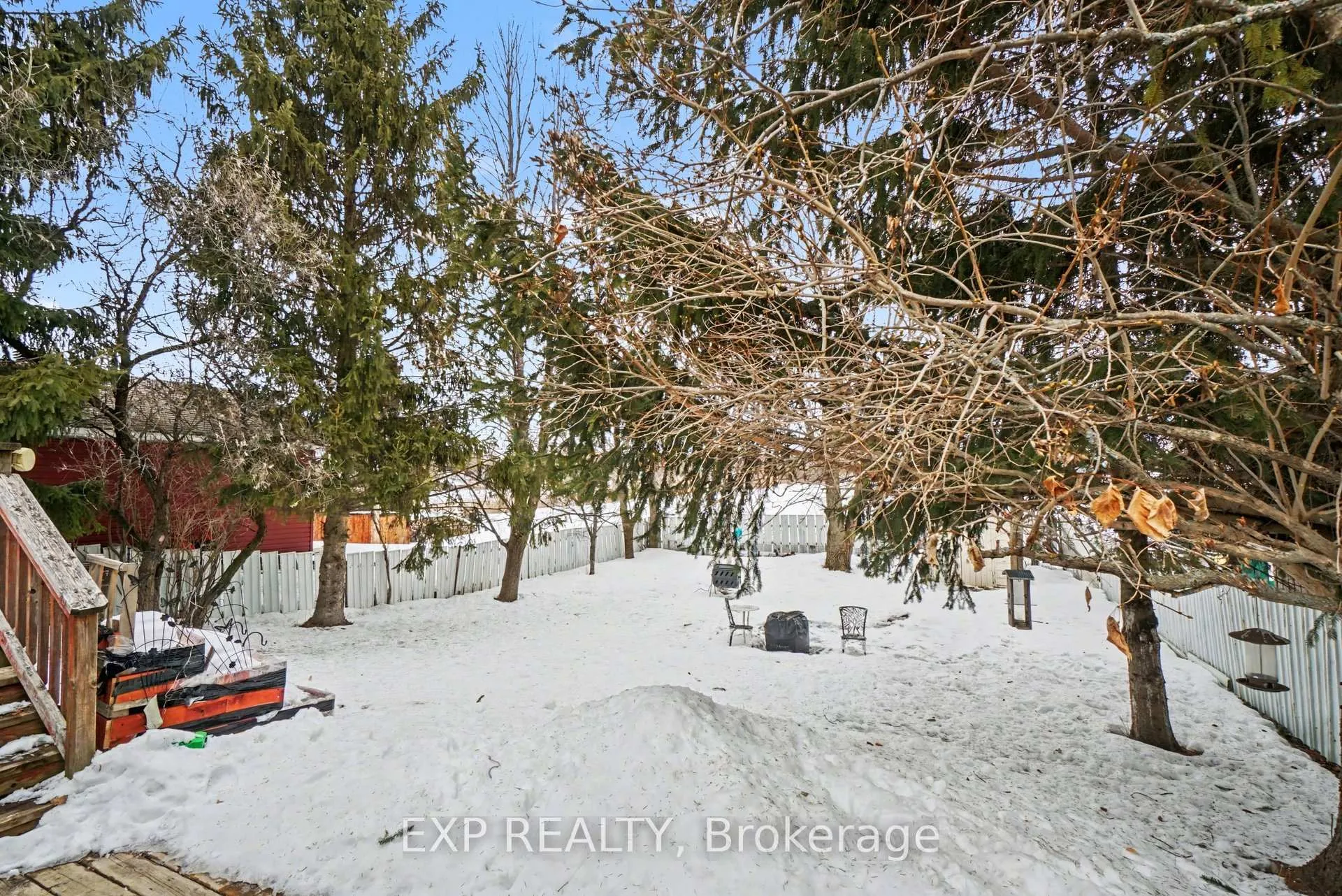 Photo 17 of 381 Dominion Street S, North Glengarry, Alexandria — HOMEH