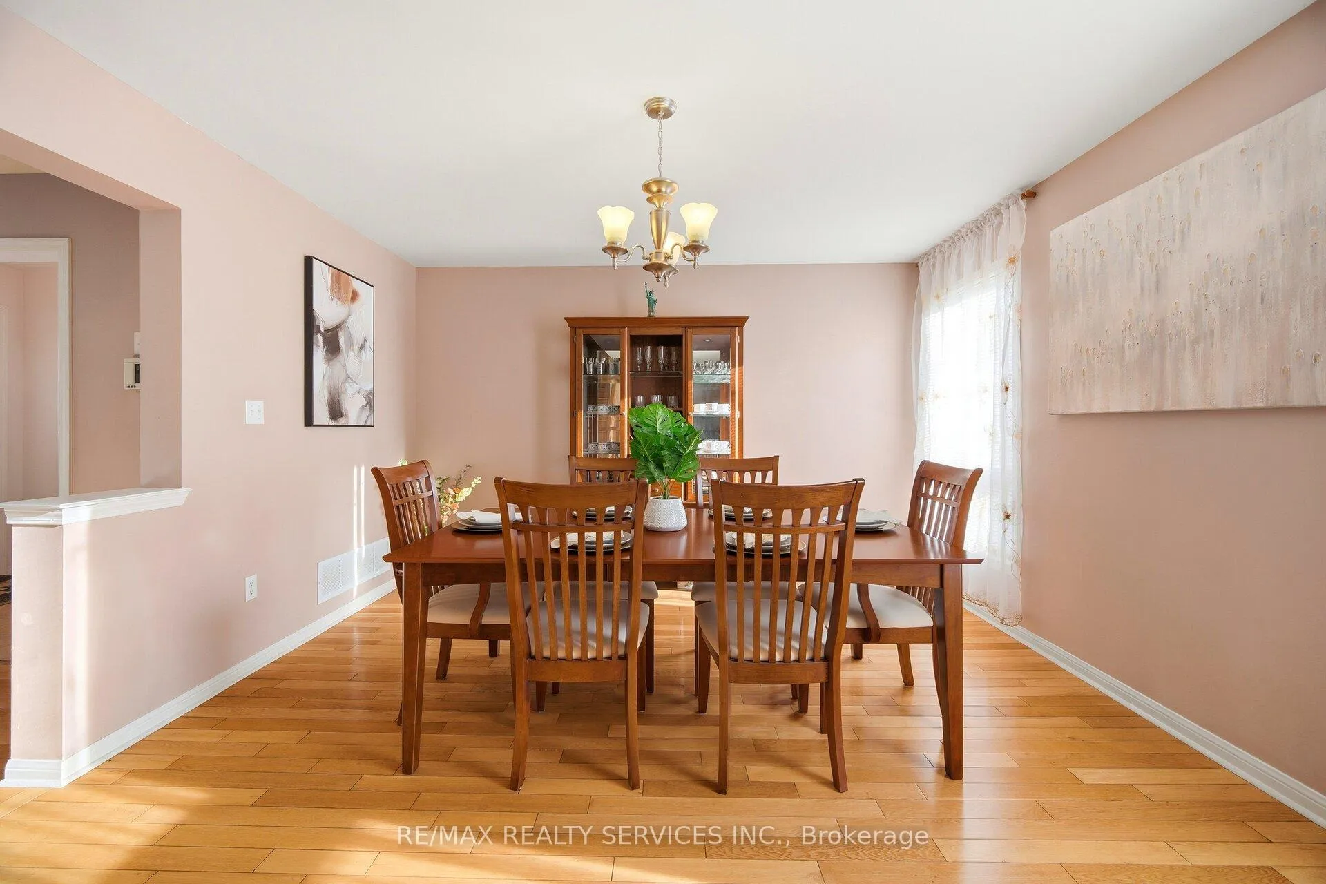 Photo 12 of 16 Mortimer Drive, Brampton, Fletcher's Meadow — HOMEH