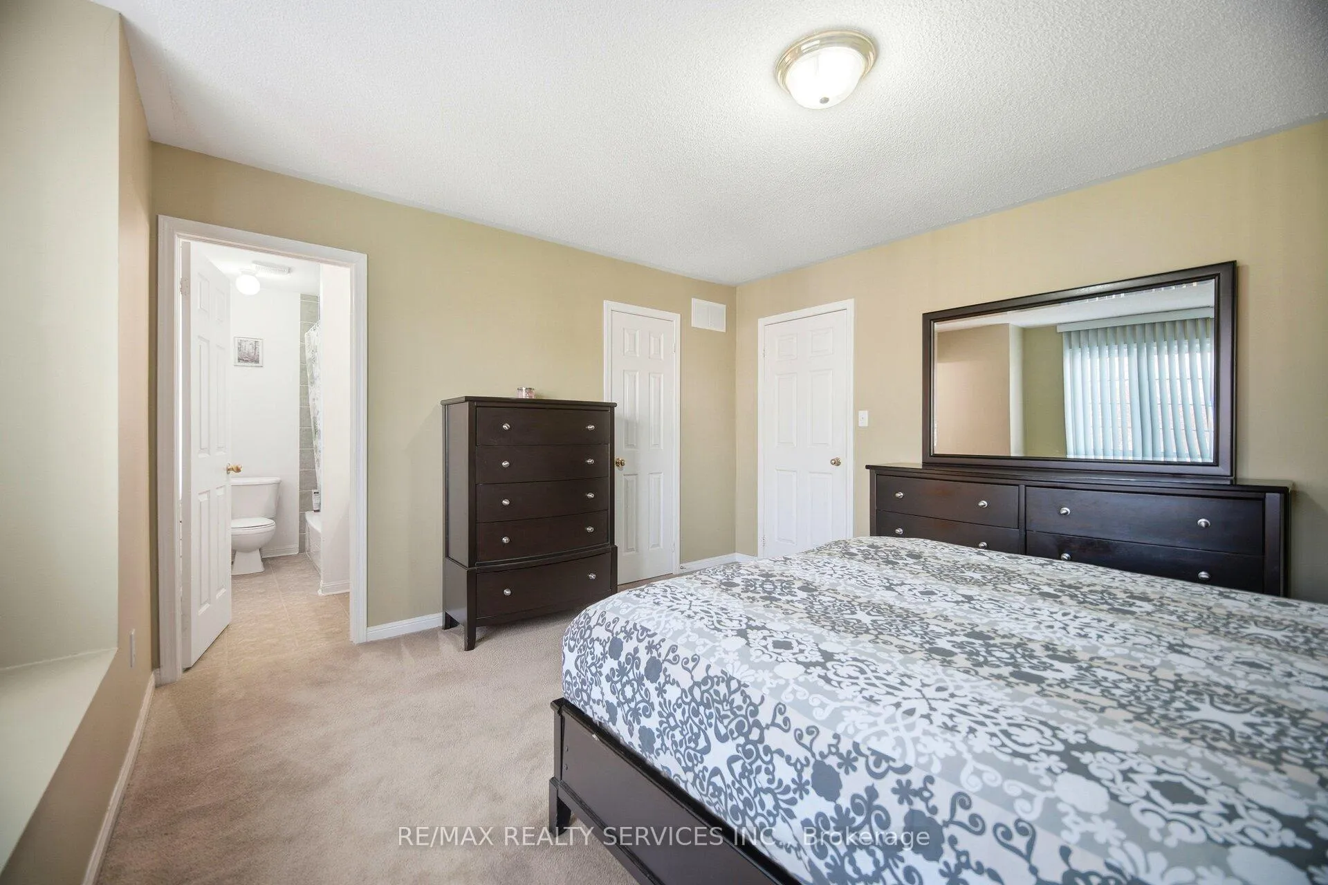 Photo 27 of 16 Mortimer Drive, Brampton, Fletcher's Meadow — HOMEH