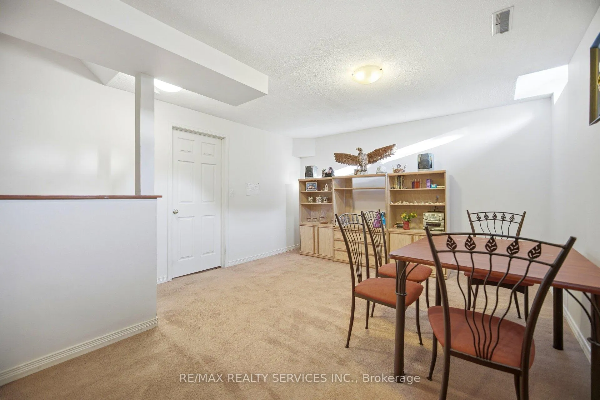 Photo 38 of 16 Mortimer Drive, Brampton, Fletcher's Meadow — HOMEH