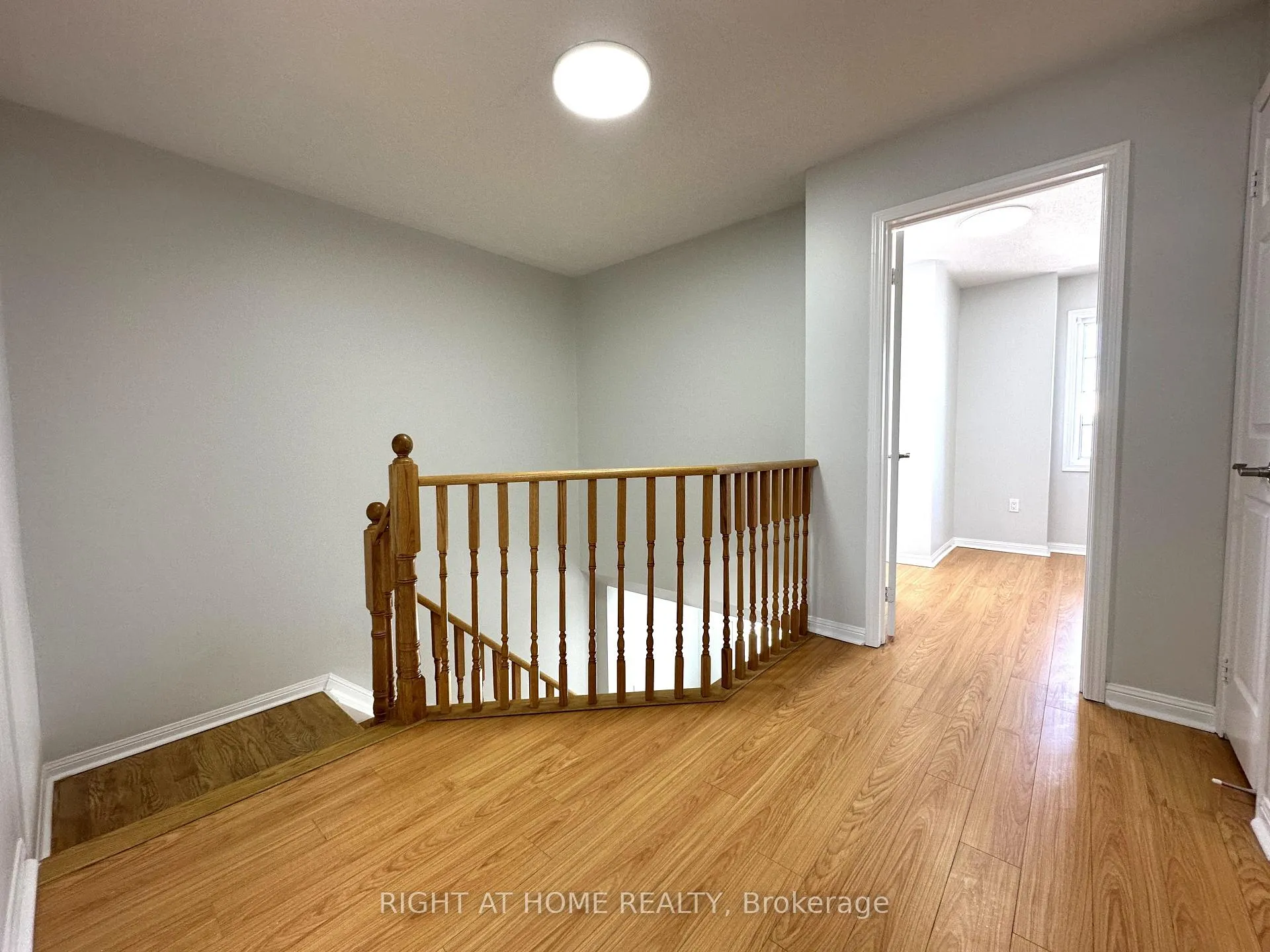 Photo 25 of 56 Longueuil Place, Whitby, Pringle Creek — HOMEH