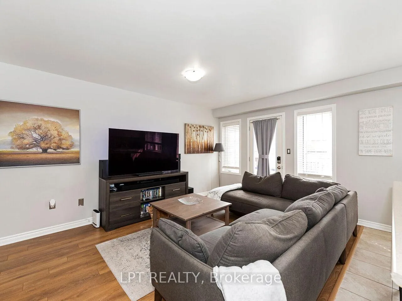 Photo 7 of 1585 Leblanc Court, Milton, Ford — HOMEH