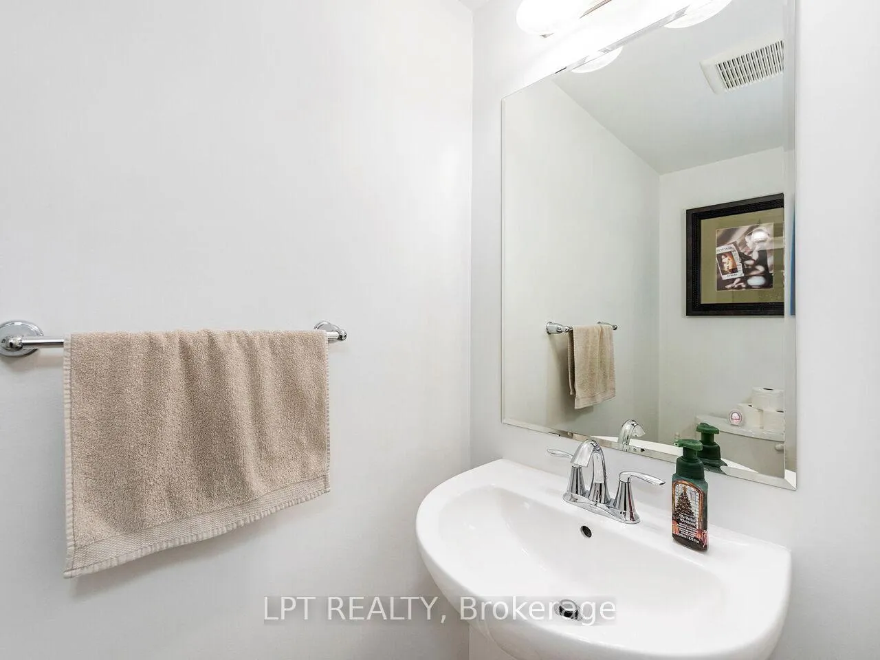 Photo 25 of 1585 Leblanc Court, Milton, Ford — HOMEH