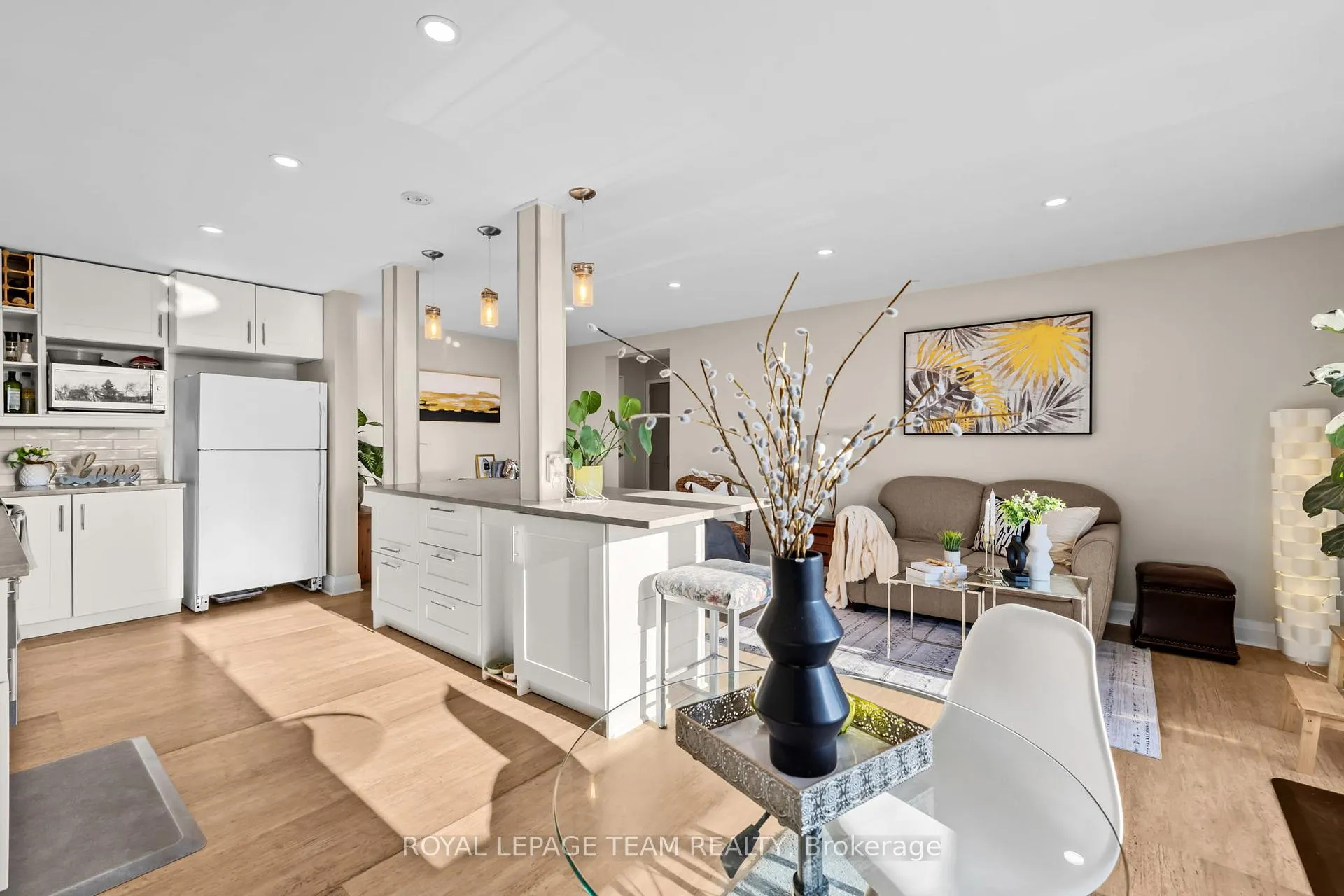 Photo 11 of Unit 404, 1505 Baseline Road, Ottawa, Copeland Park — HOMEH