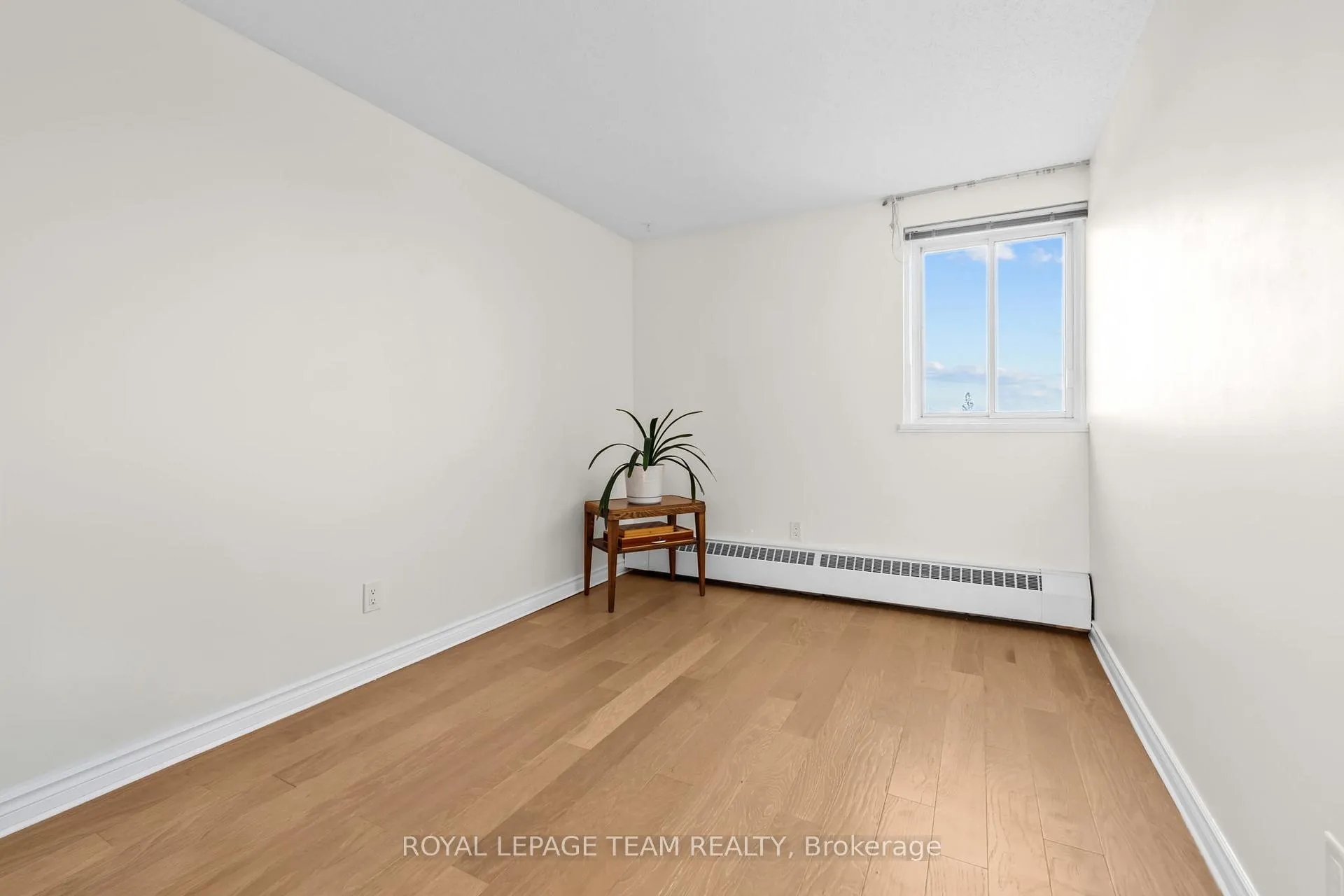 Photo 17 of Unit 404, 1505 Baseline Road, Ottawa, Copeland Park — HOMEH