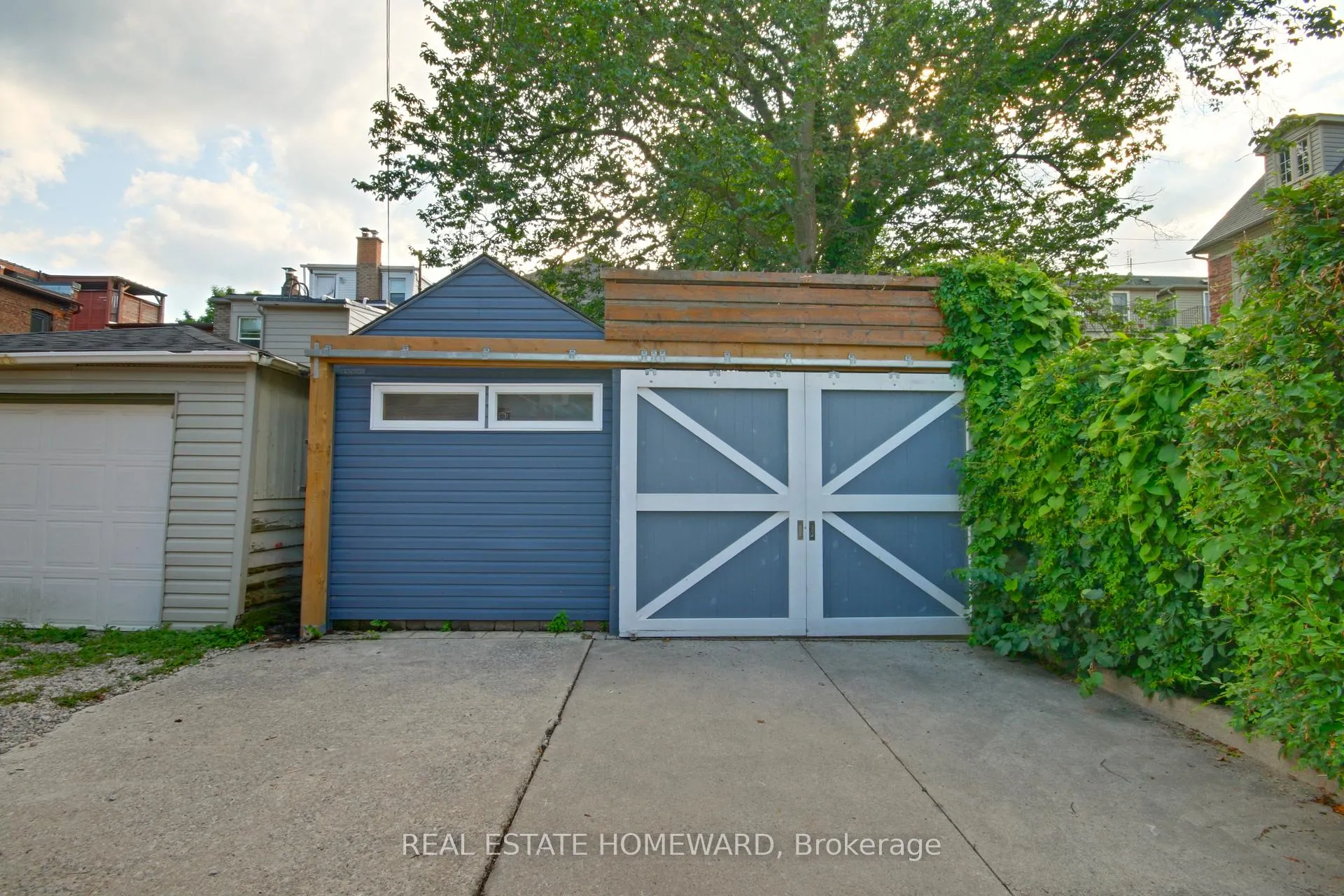 Photo 32 of 55 Woodbine Avenue, Toronto, The Beaches — HOMEH