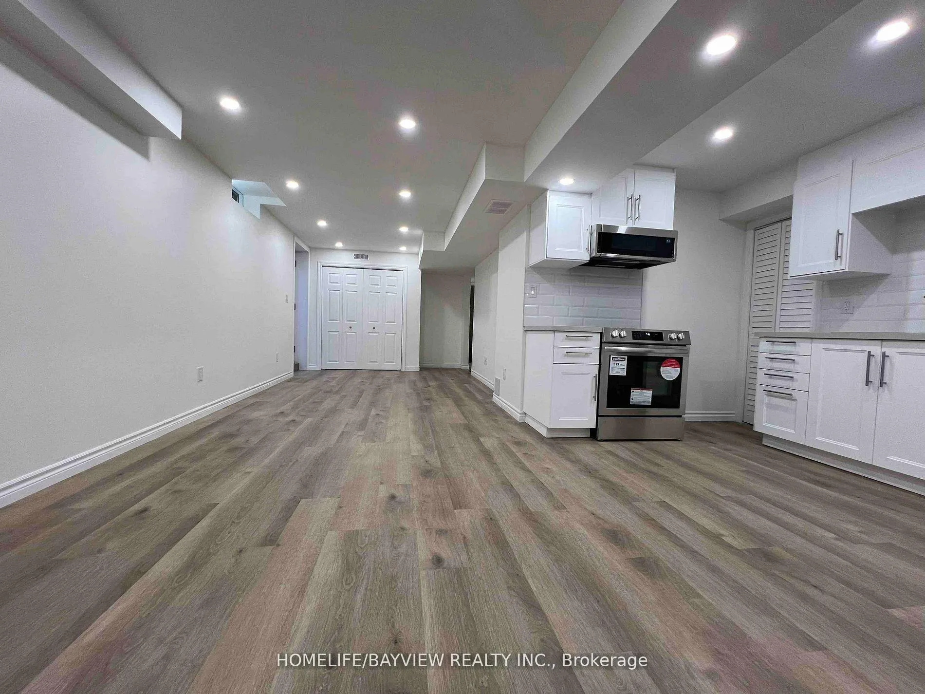 Photo 6 of Unit Lower, 136 Pinnacle Trail, Aurora, Bayview Wellington — HOMEH