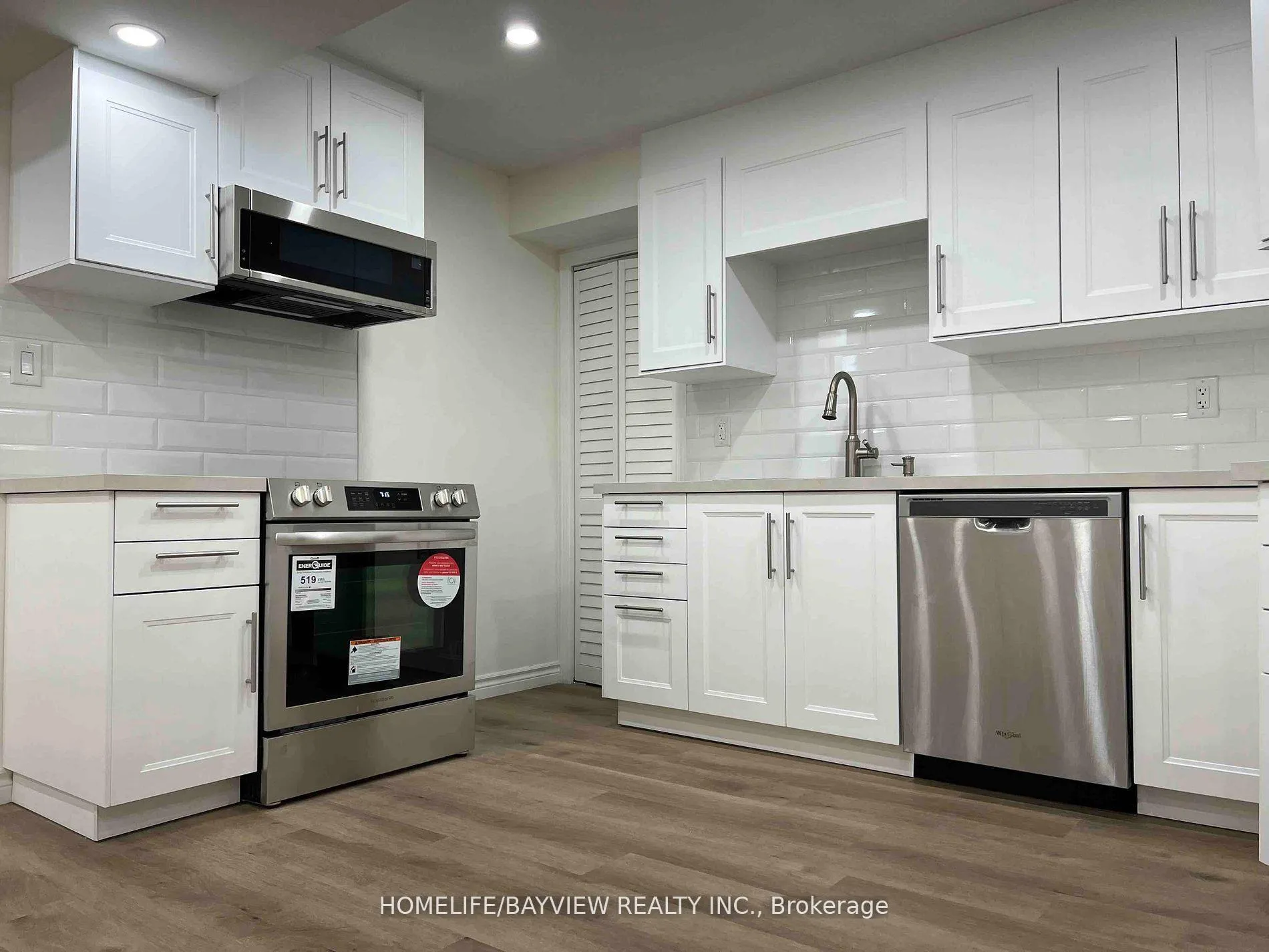 Photo 8 of Unit Lower, 136 Pinnacle Trail, Aurora, Bayview Wellington — HOMEH