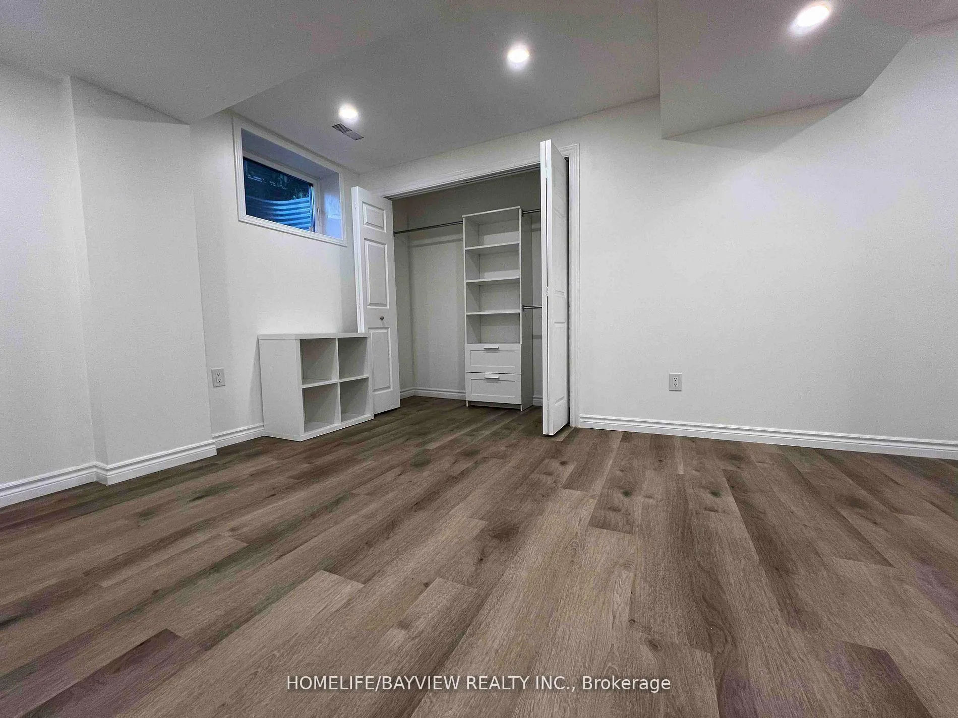 Photo 14 of Unit Lower, 136 Pinnacle Trail, Aurora, Bayview Wellington — HOMEH