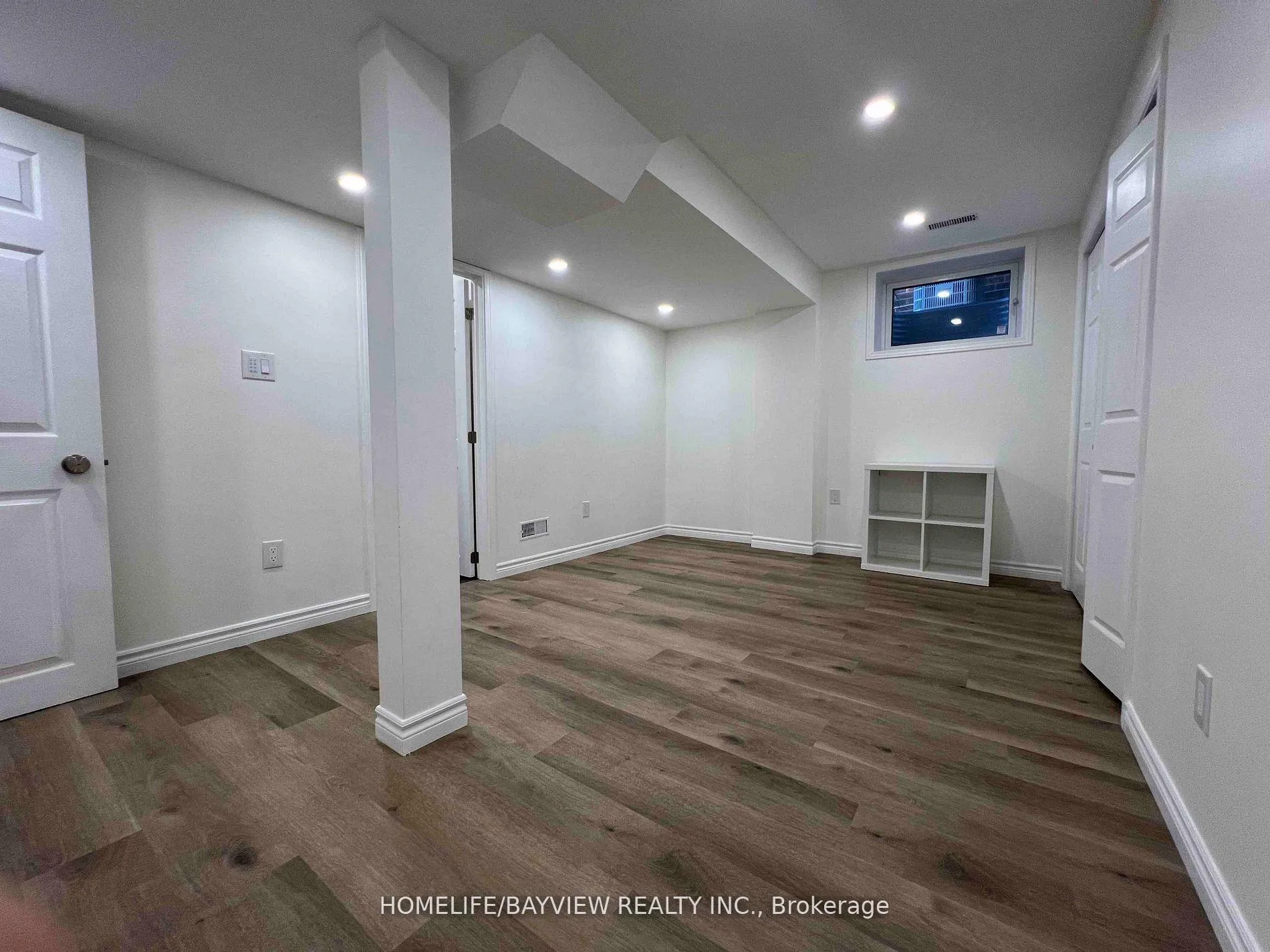 Photo 15 of Unit Lower, 136 Pinnacle Trail, Aurora, Bayview Wellington — HOMEH
