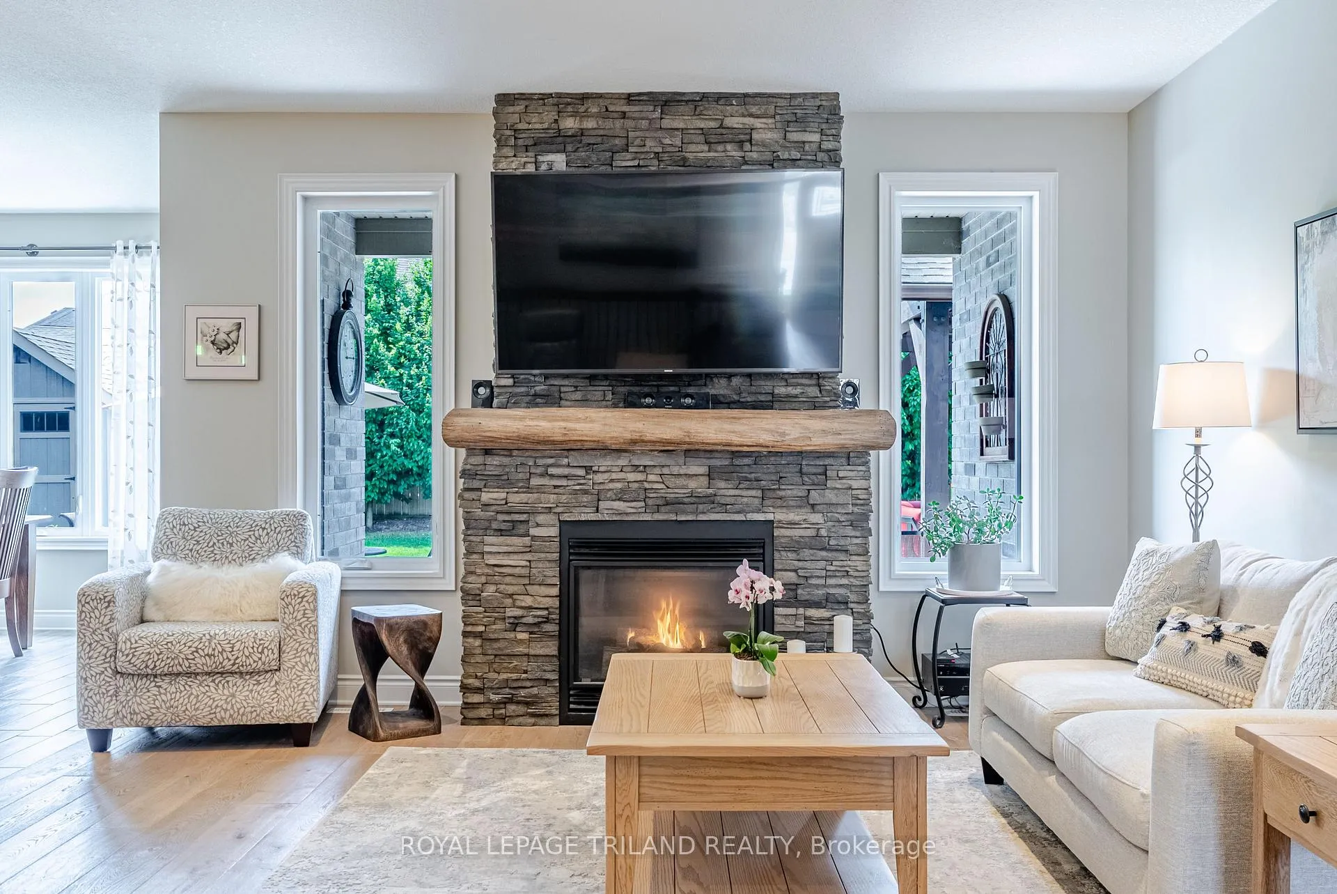 Photo 16 of 296 Dufferin Street, Central Elgin, Belmont — HOMEH