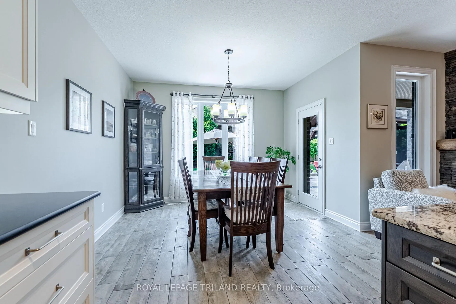 Photo 25 of 296 Dufferin Street, Central Elgin, Belmont — HOMEH